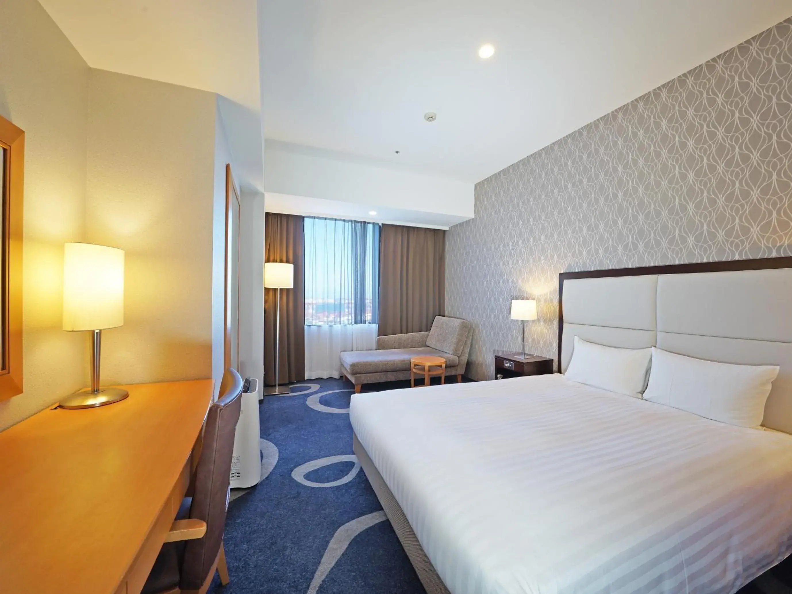 Queen Room with Sea View - single occupancy - Smoking in LOISIR HOTEL SHINAGAWA SEASIDE Queen Room with Sea View - single occupancy - Smoking in LOISIR HOTEL SHINAGAWA SEASIDE