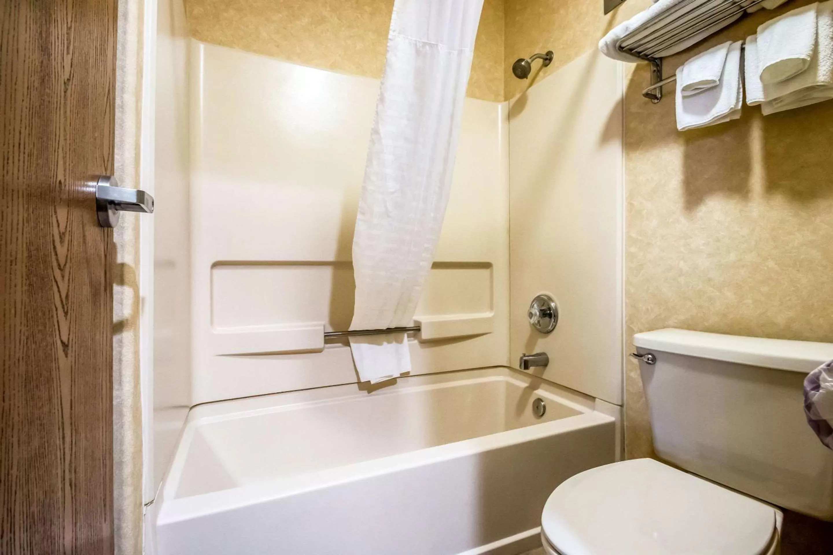 King Suite in Comfort Inn Green River National Park Area