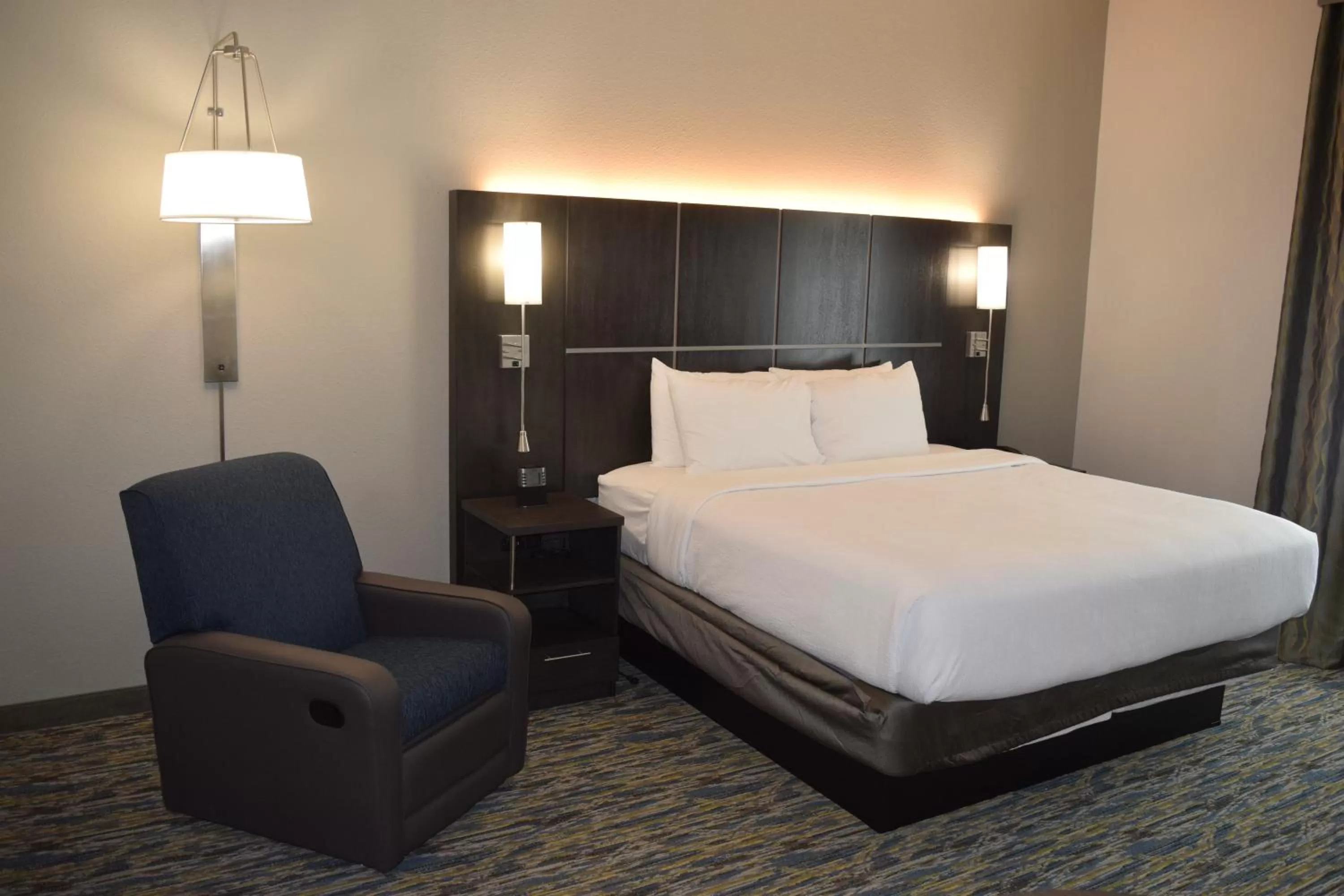 King Studio Suite - Hearing Accessible/Non-Smoking in Candlewood Suites - Nashville Metro Center, an IHG Hotel