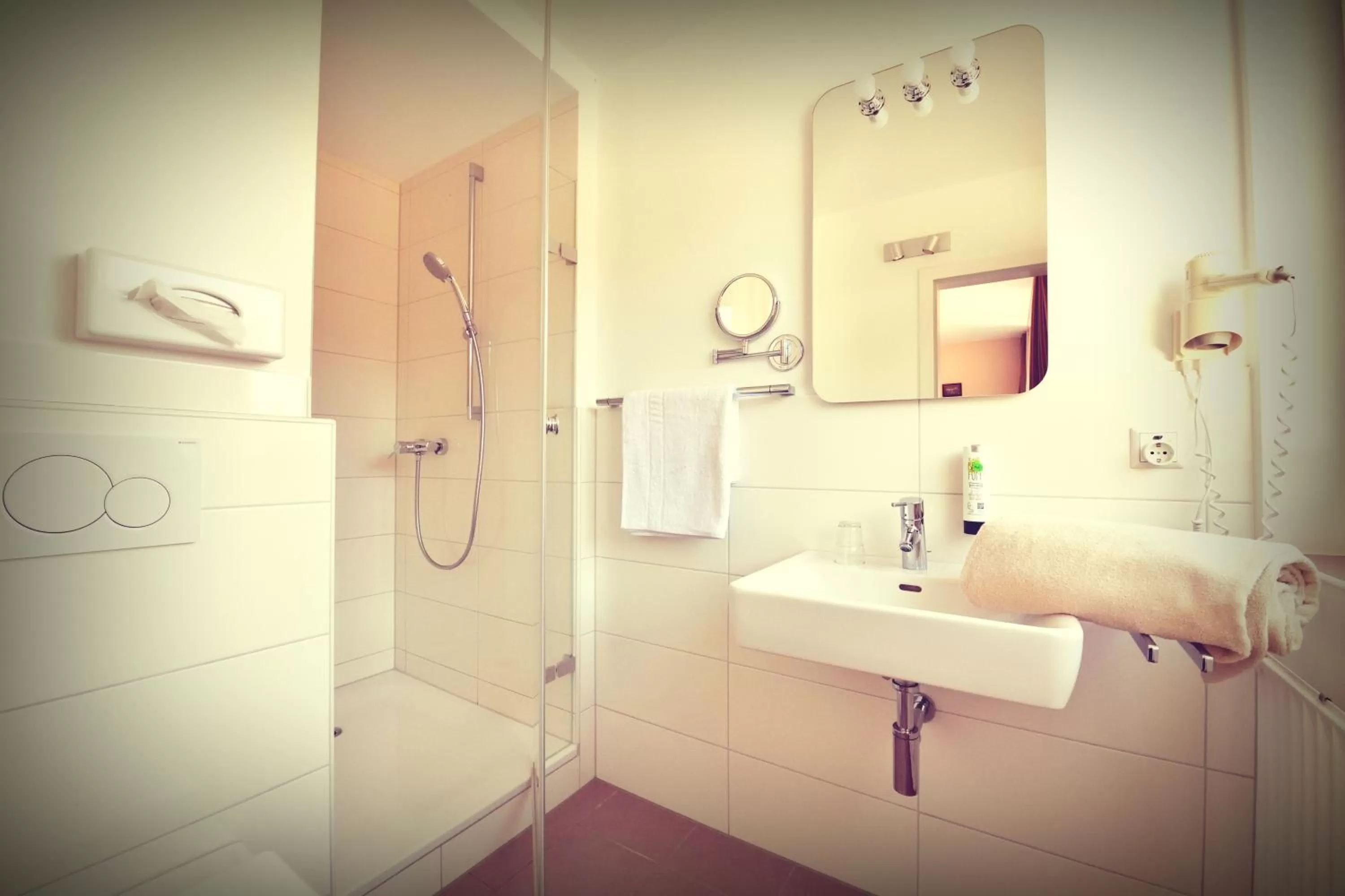 Shower in Hotel Nagel