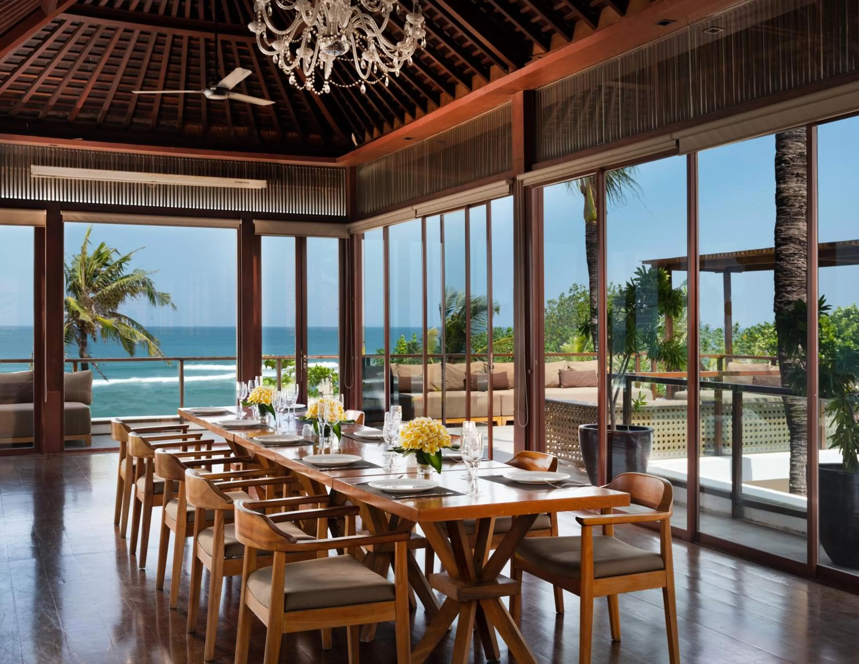 Restaurant/places to eat in Bali Niksoma Boutique Beach Resort