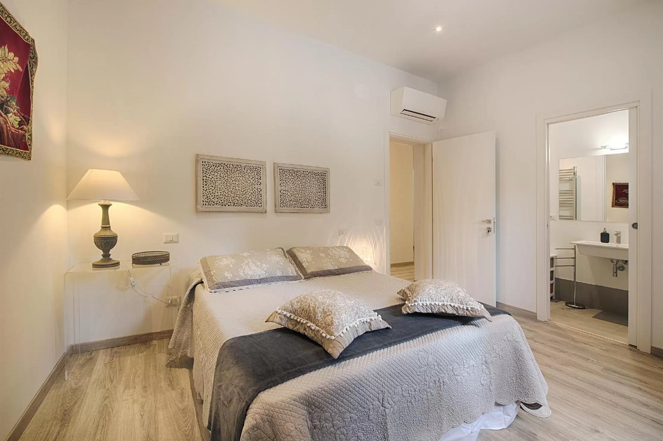 Photo of the whole room, Bed in Siena Vip B&B