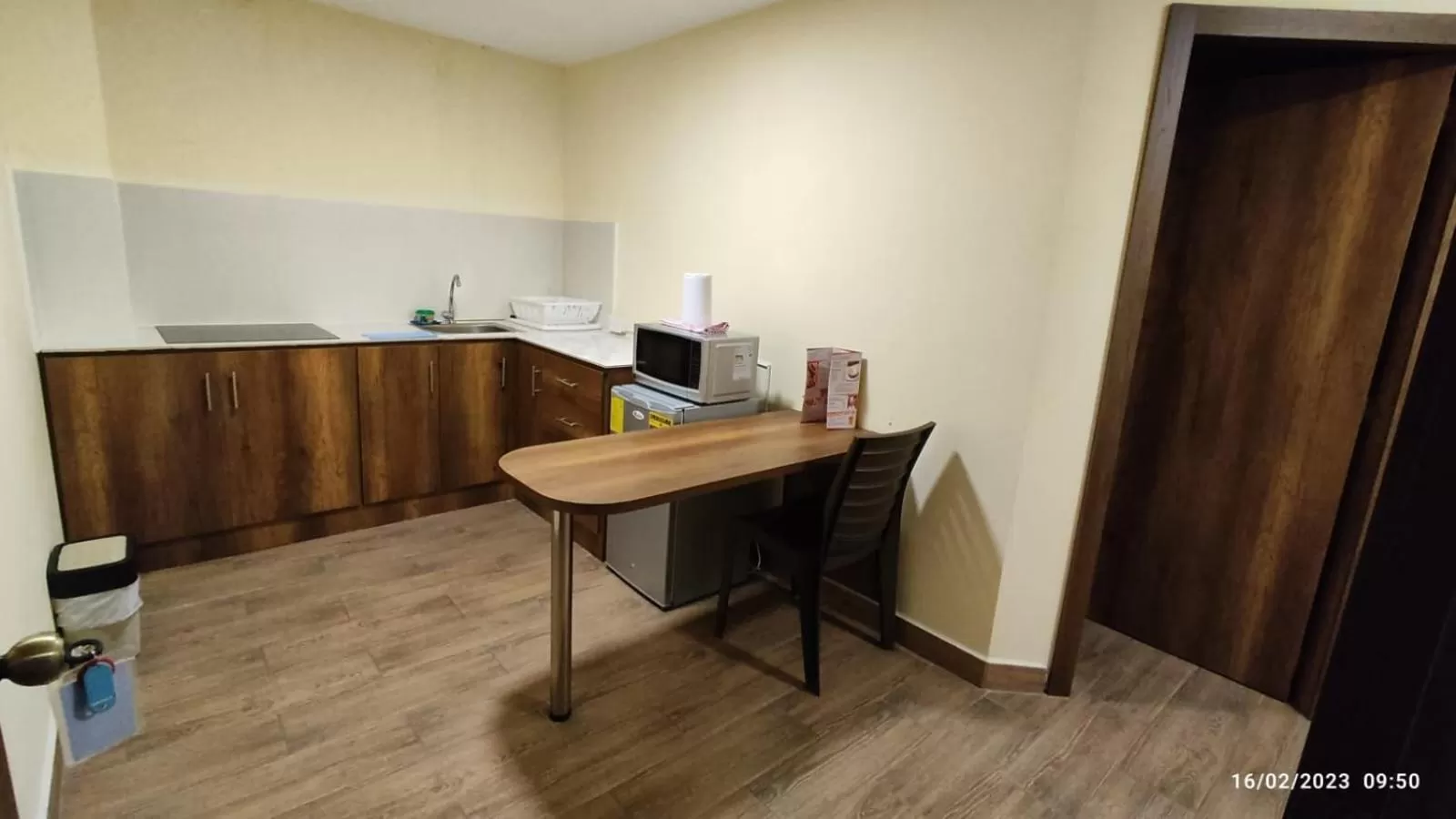 Kitchen or kitchenette, TV/Entertainment Center in Apart Cayambe