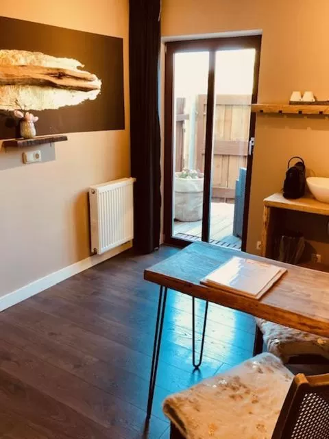 TV/Entertainment Center in Hotel Inselhof