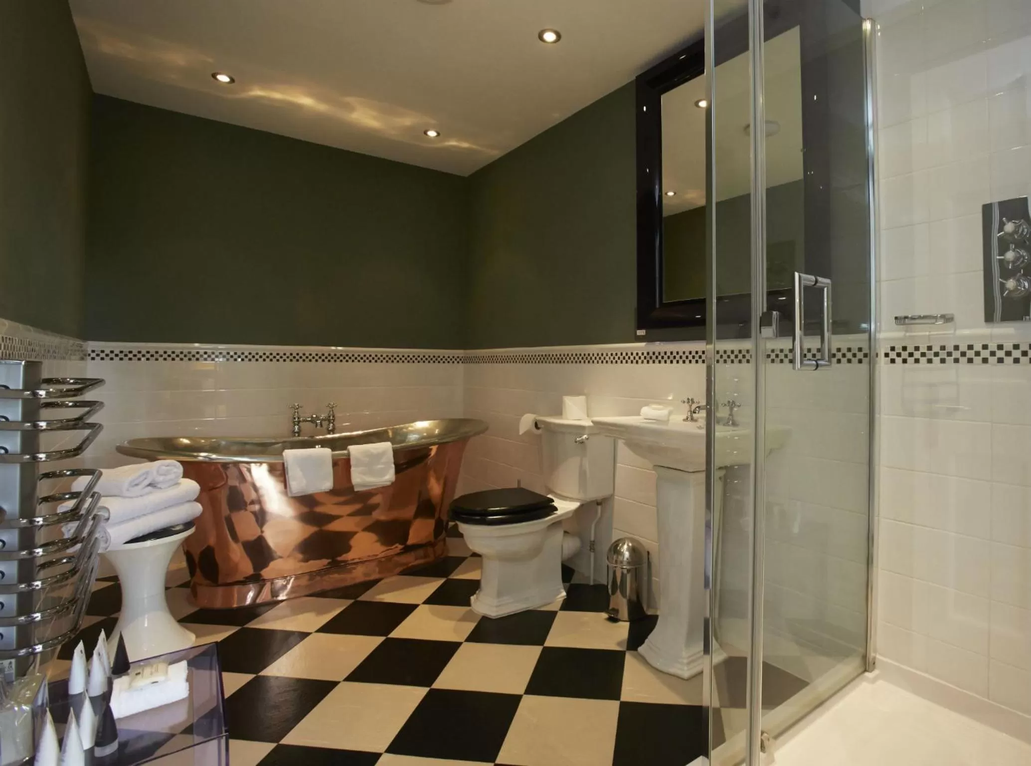 Bathroom in Angel Hotel