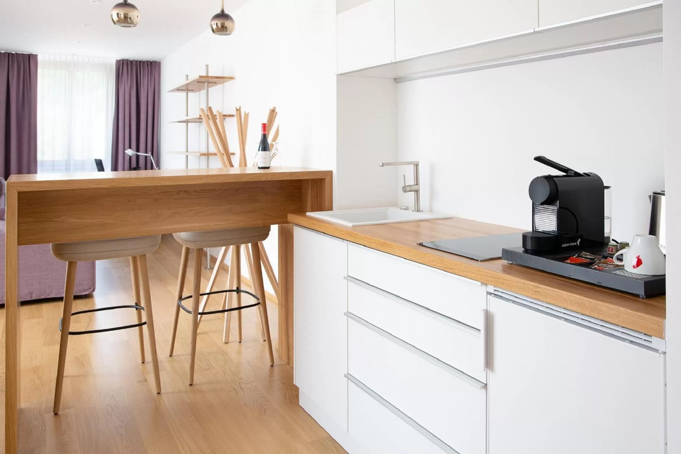 Coffee/tea facilities, Kitchen/Kitchenette in Hotel Schloss Hernstein