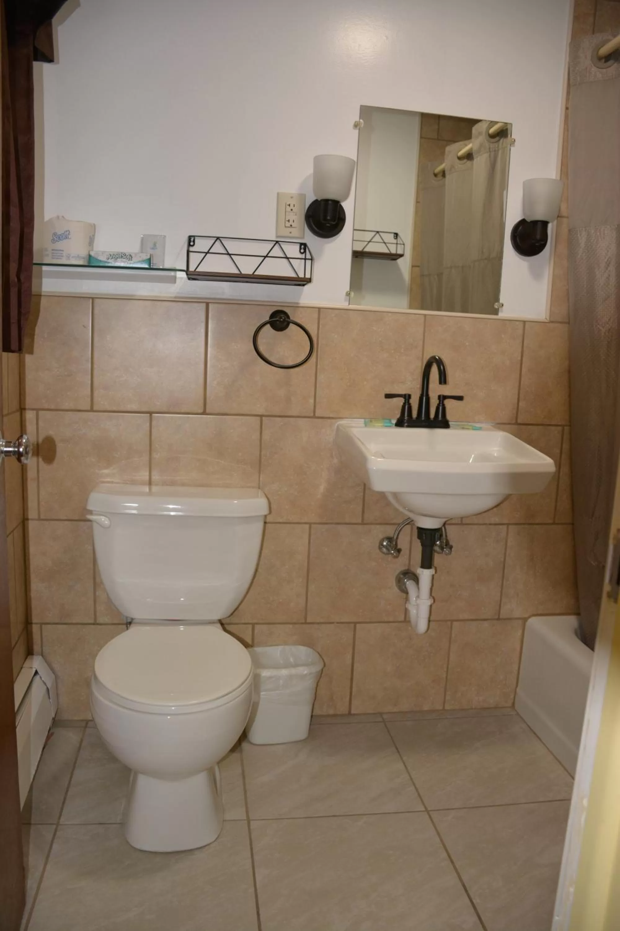 Toilet in The Village Motel