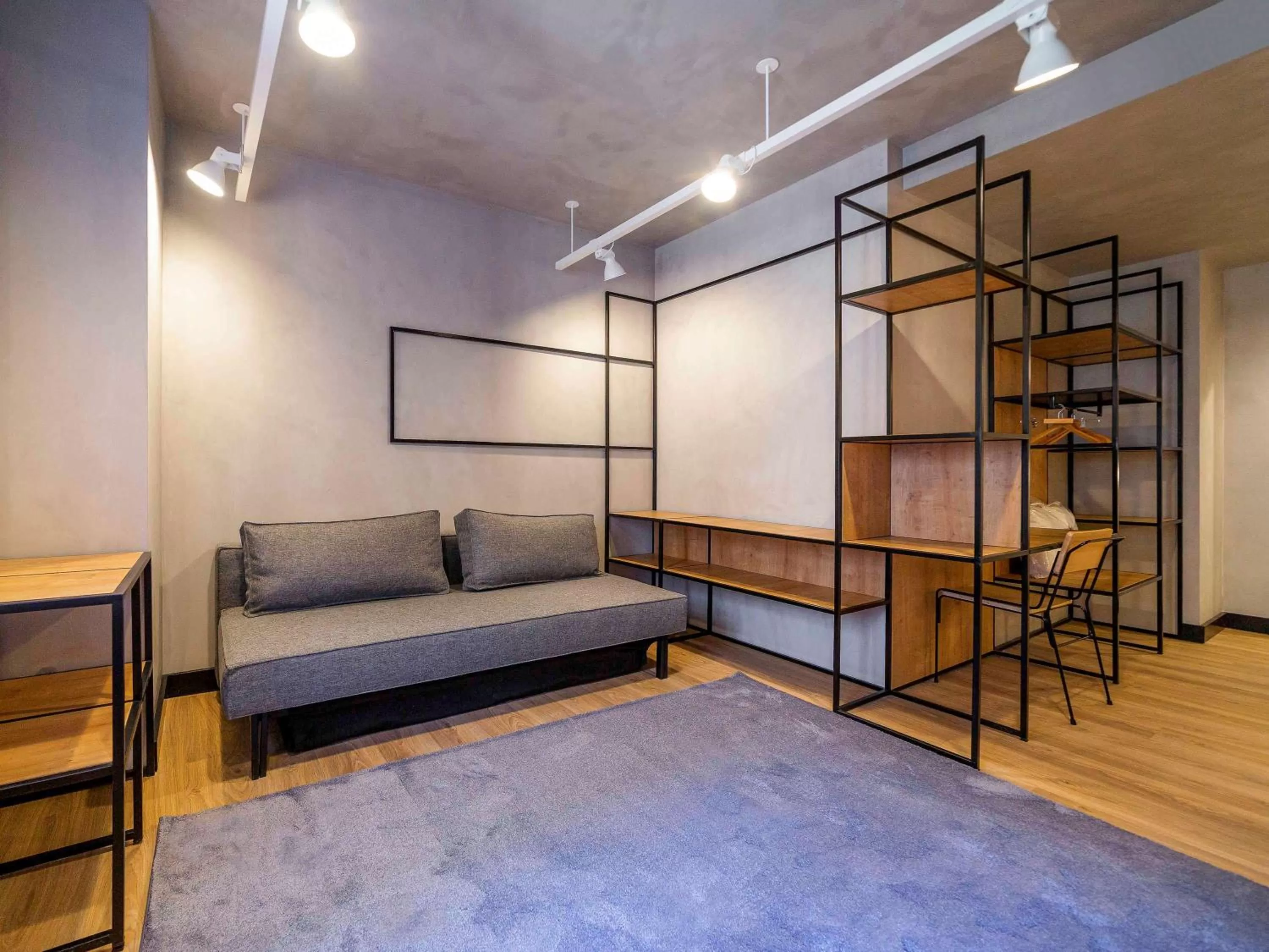 Photo of the whole room, Bed in ibis Porto Centro Mercado Bolhao