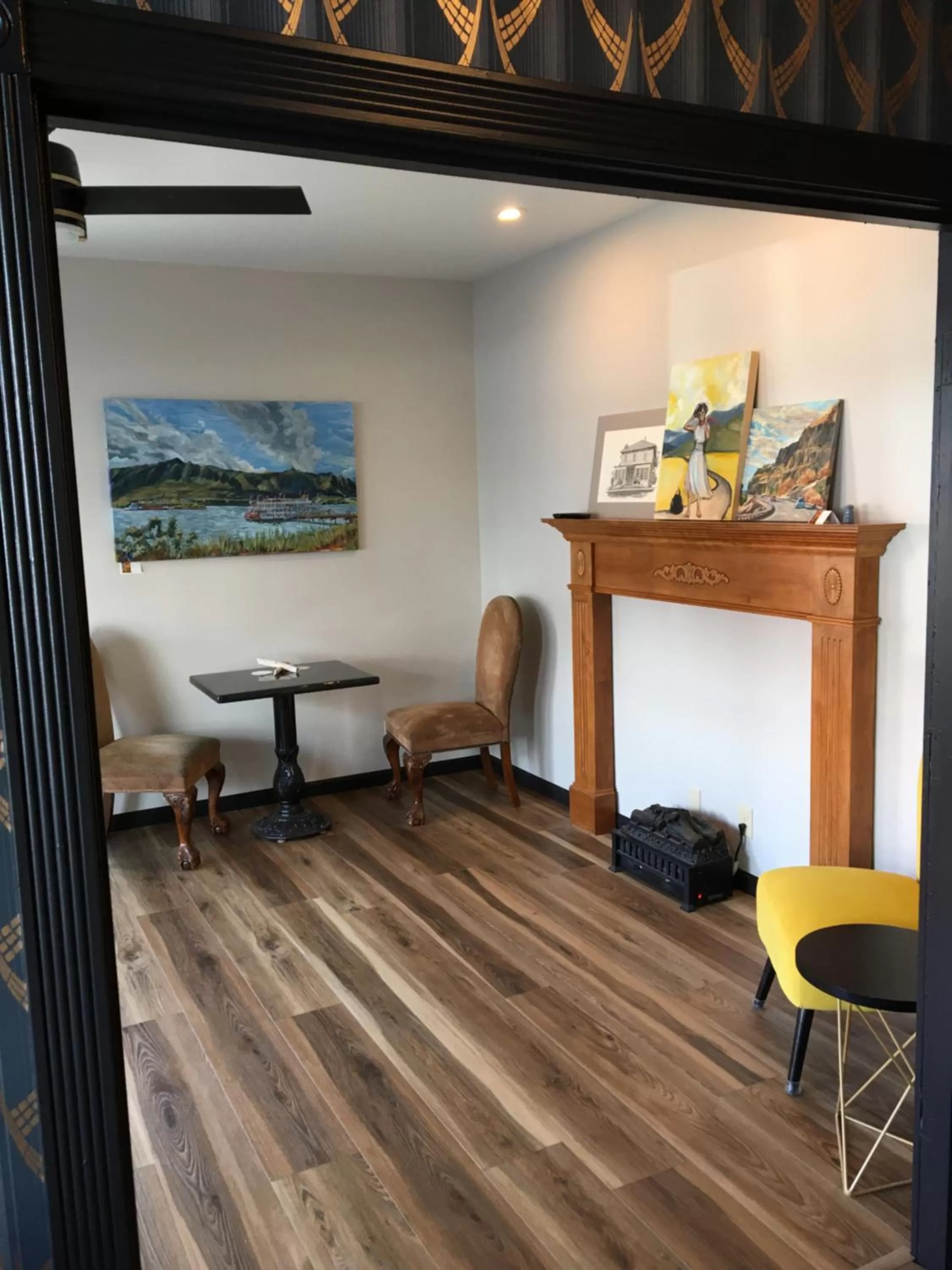 Restaurant/places to eat in Hotel Stevenson