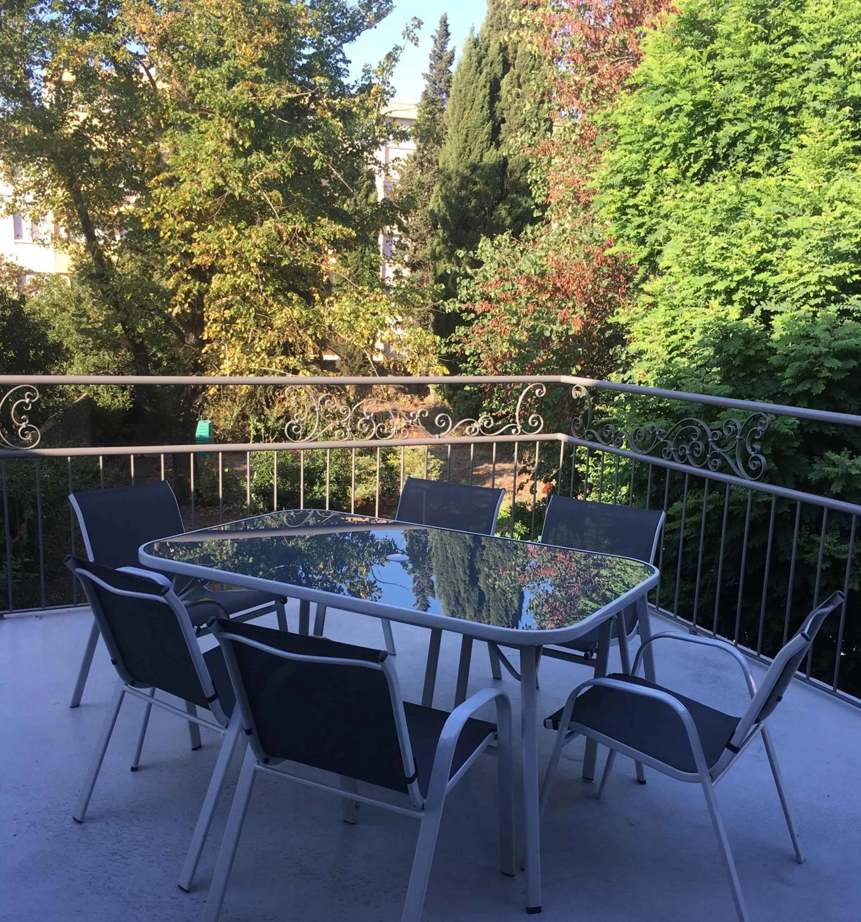 Balcony/Terrace in Art Home BnB