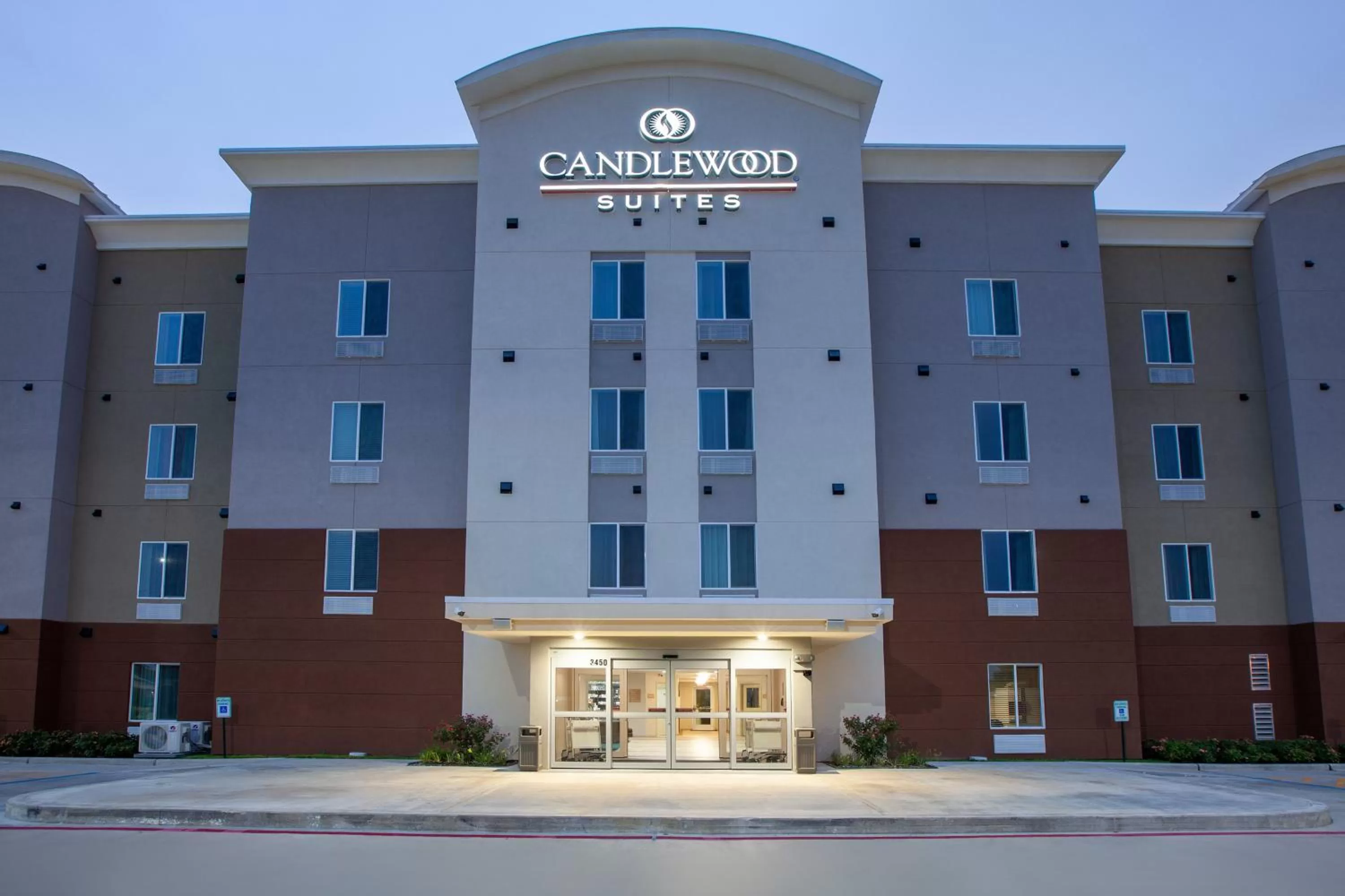 Property building in Candlewood Suites - Houston - Pasadena by IHG