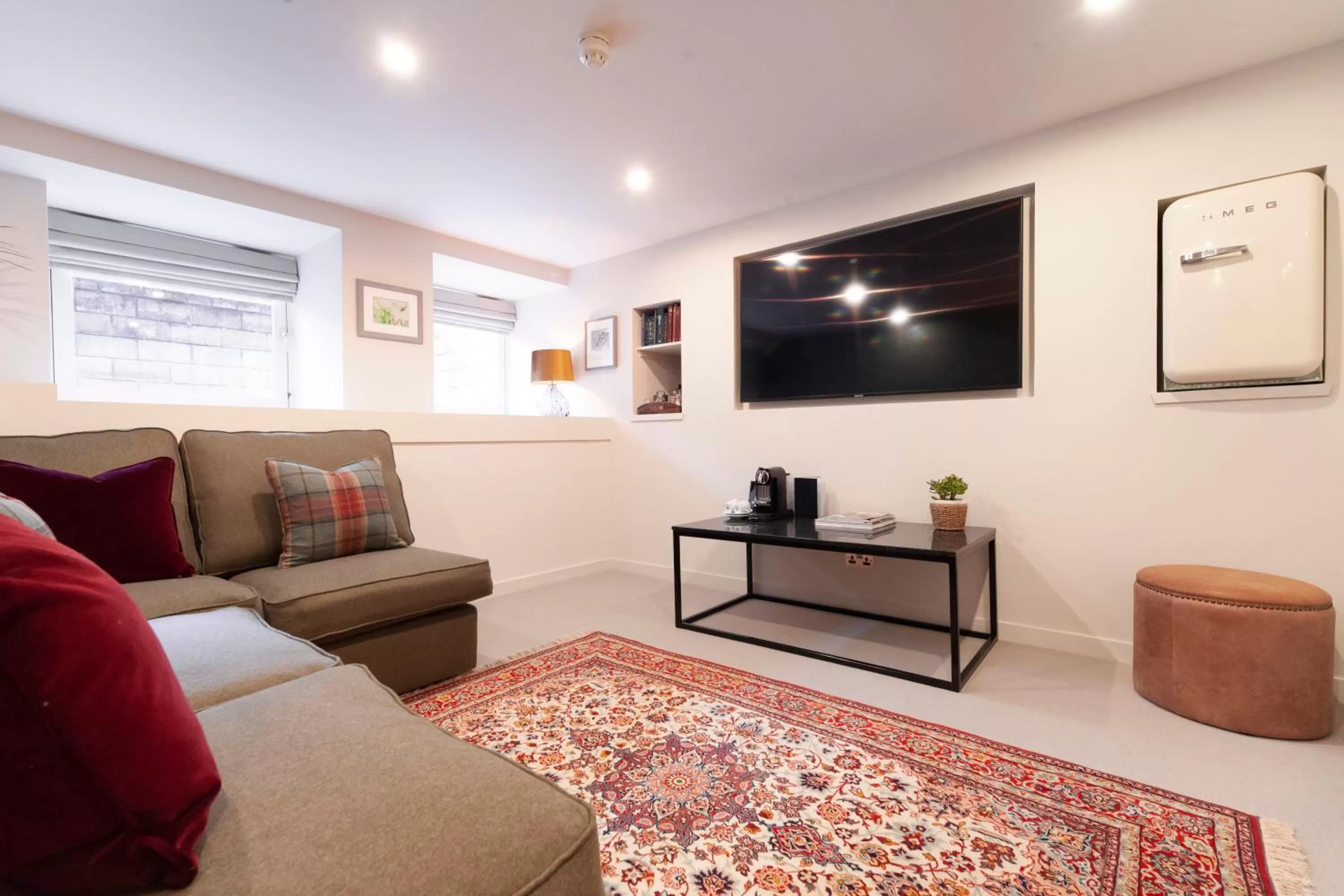 TV and multimedia in The Roseate Edinburgh - Small Luxury Hotels of the World