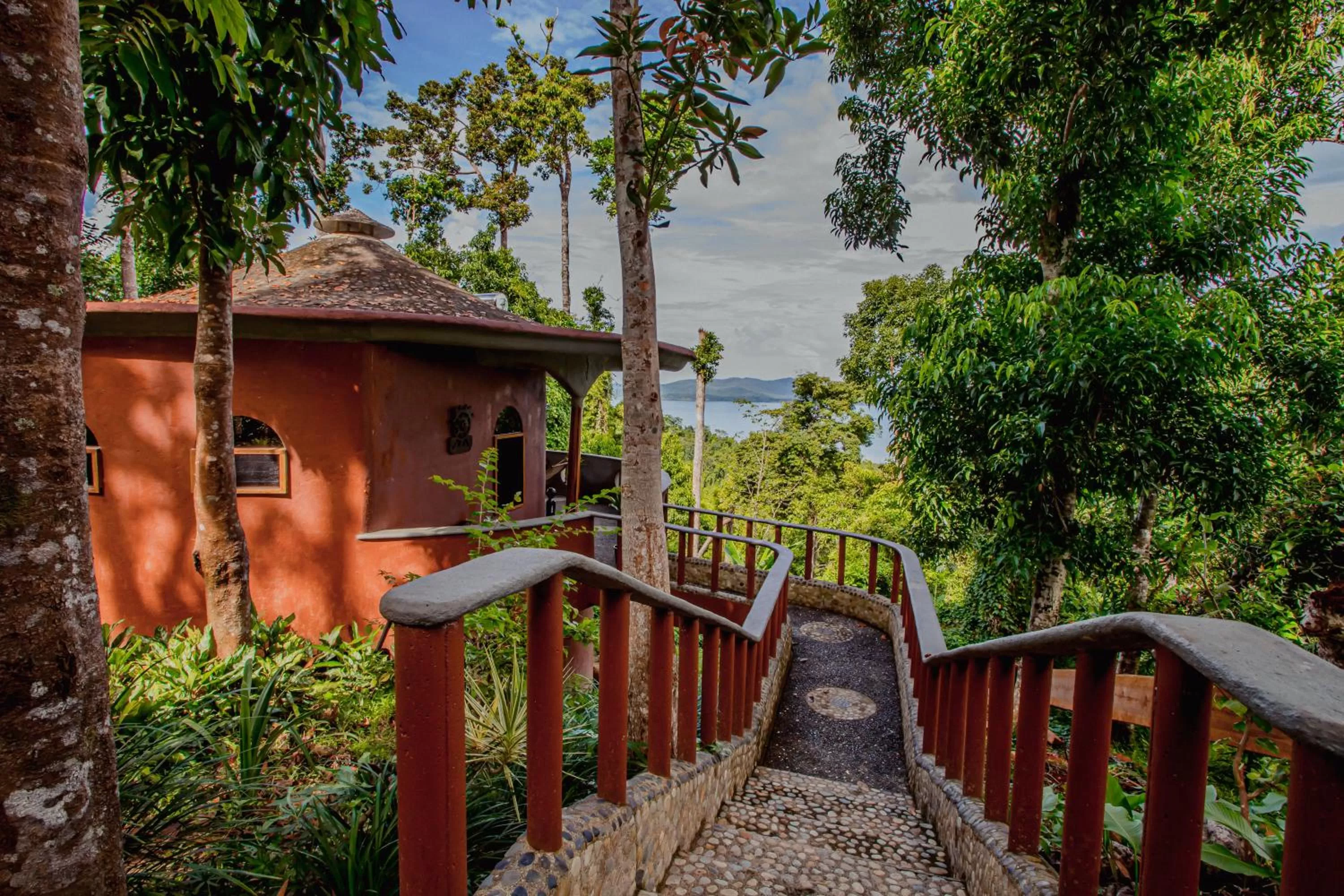 Day in Atremaru Jungle Retreat