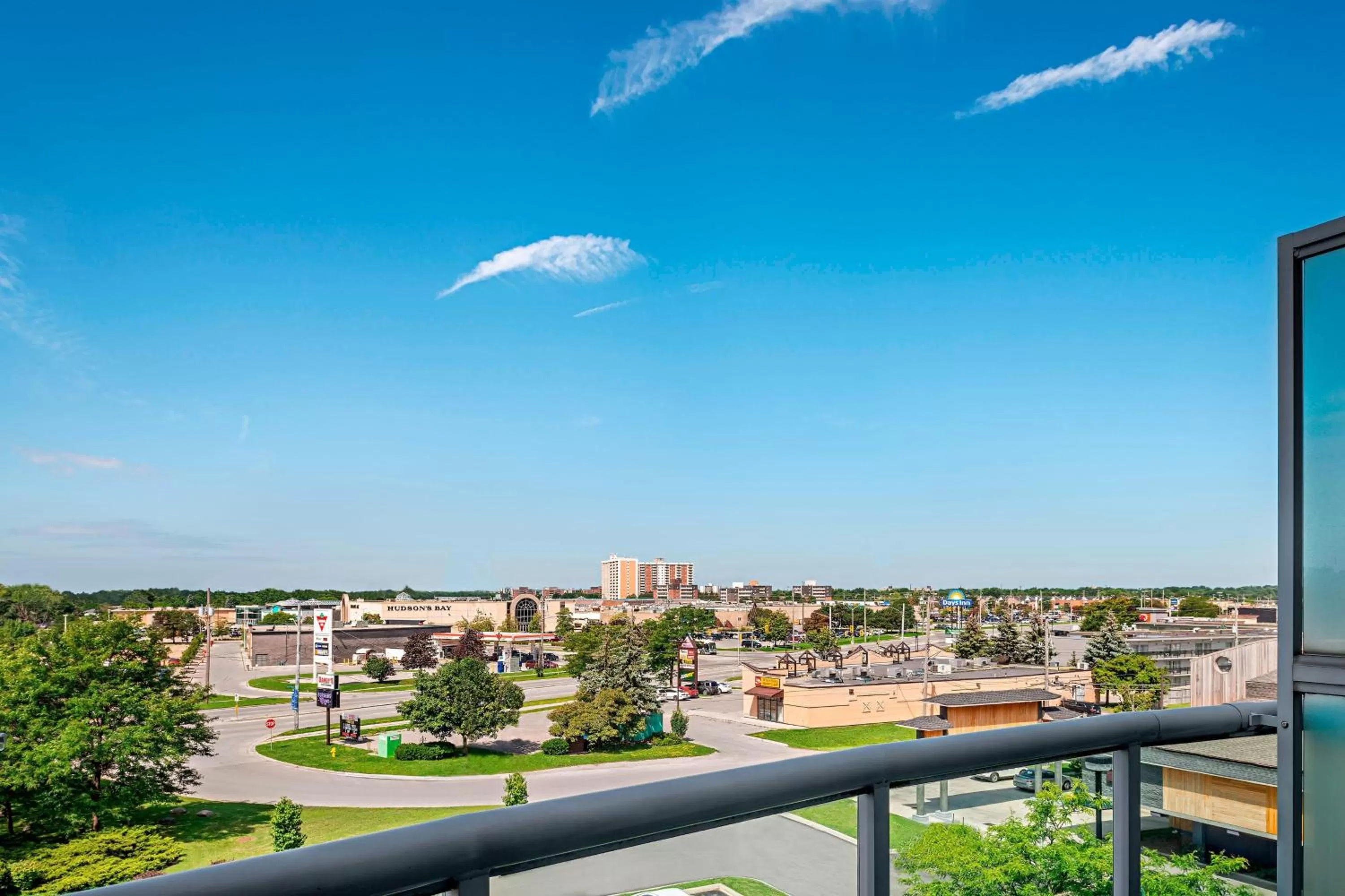 Suite with Spa Bath in Four Points by Sheraton London