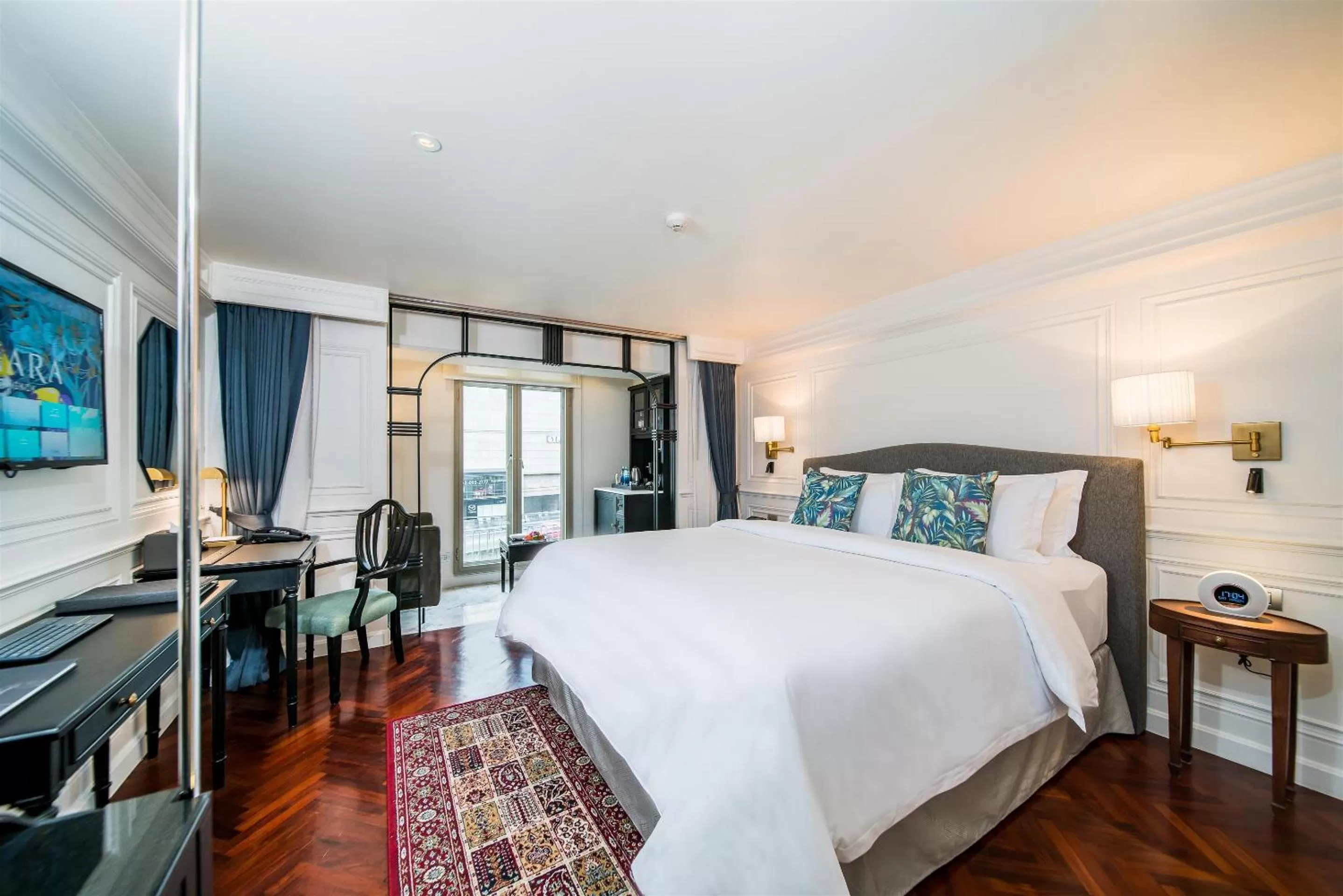 Bedroom, Bed in Akara Hotel