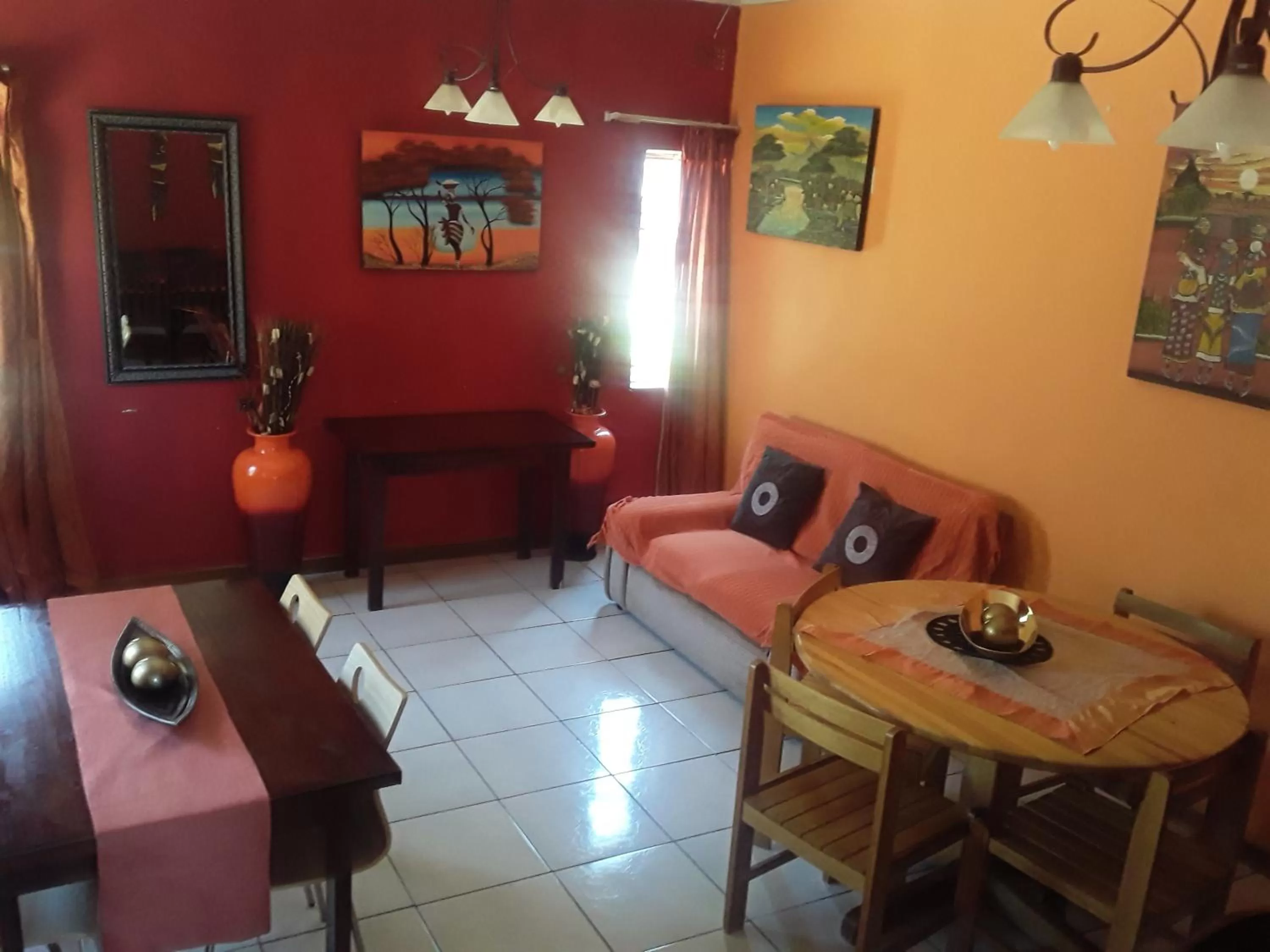 Dining area, Seating Area in Vuya Nathi Bed and Breakfast
