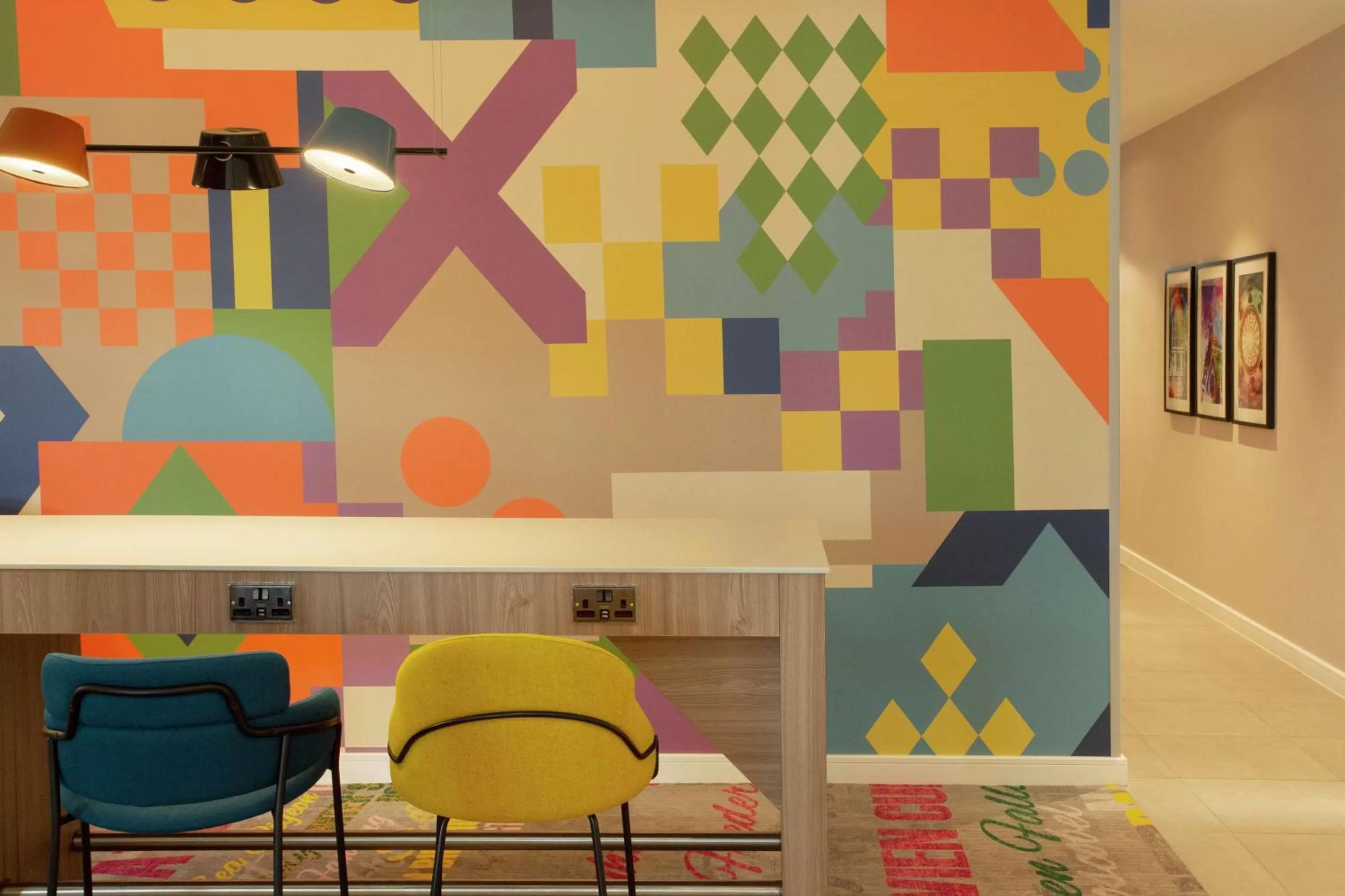 Restaurant/places to eat in Hampton By Hilton Hamilton Park