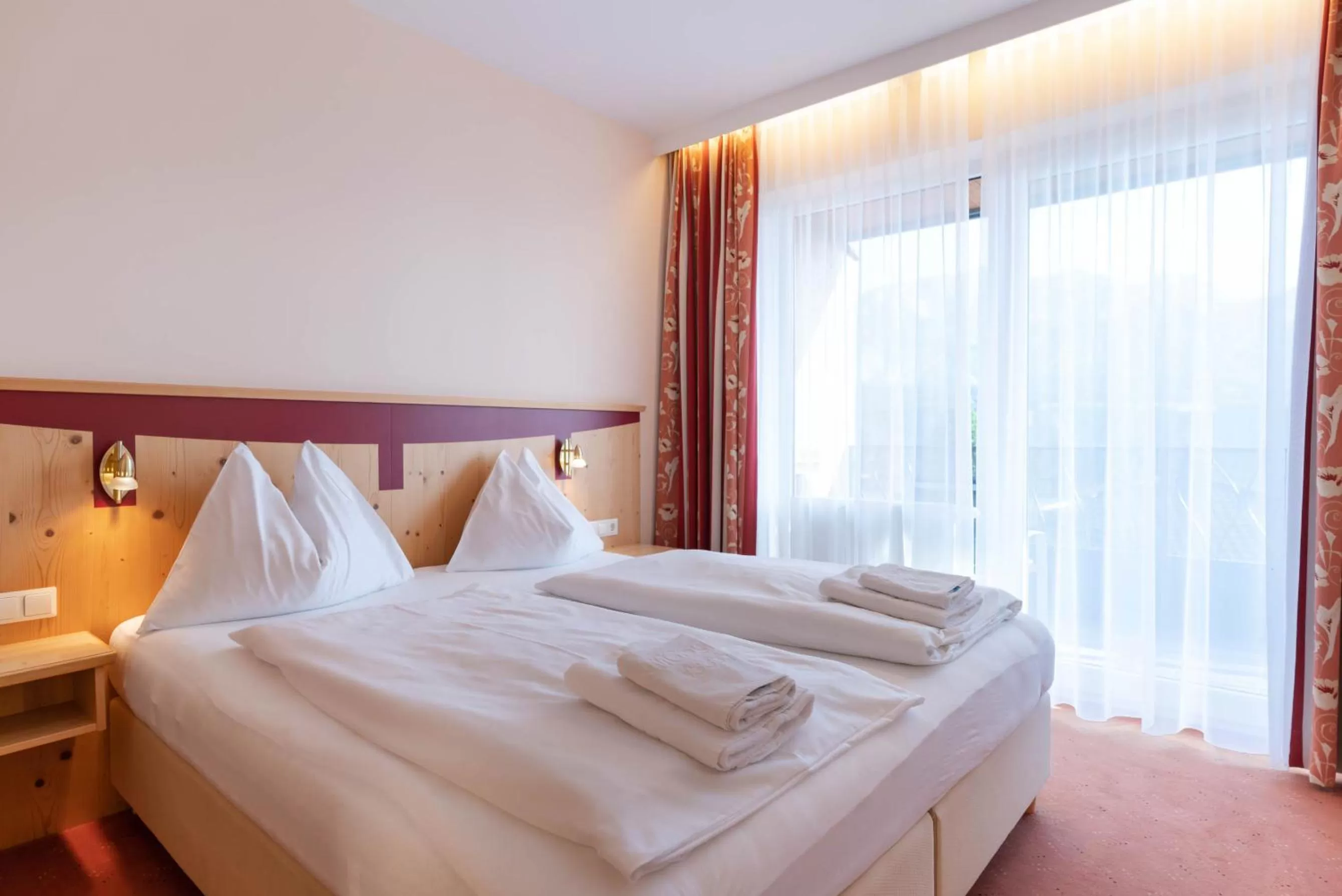 Bed in Apart & Suiten Hotel WEIDEN