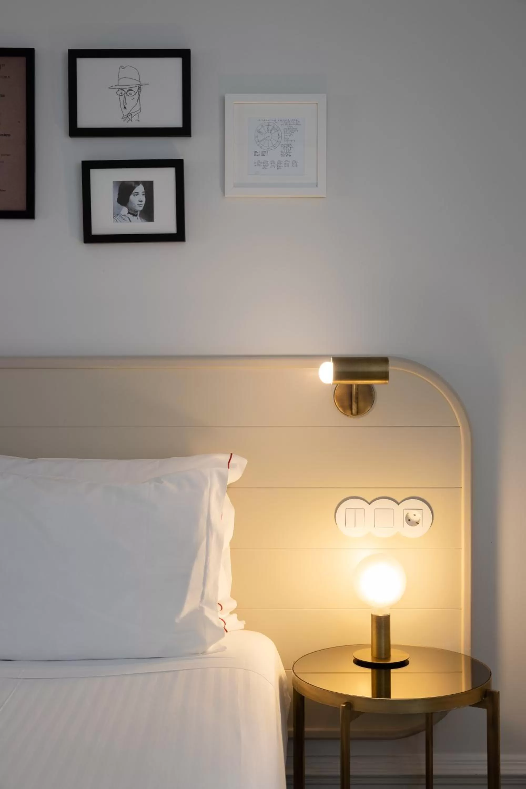 Decorative detail, Bed in Lisboa Pessoa Hotel