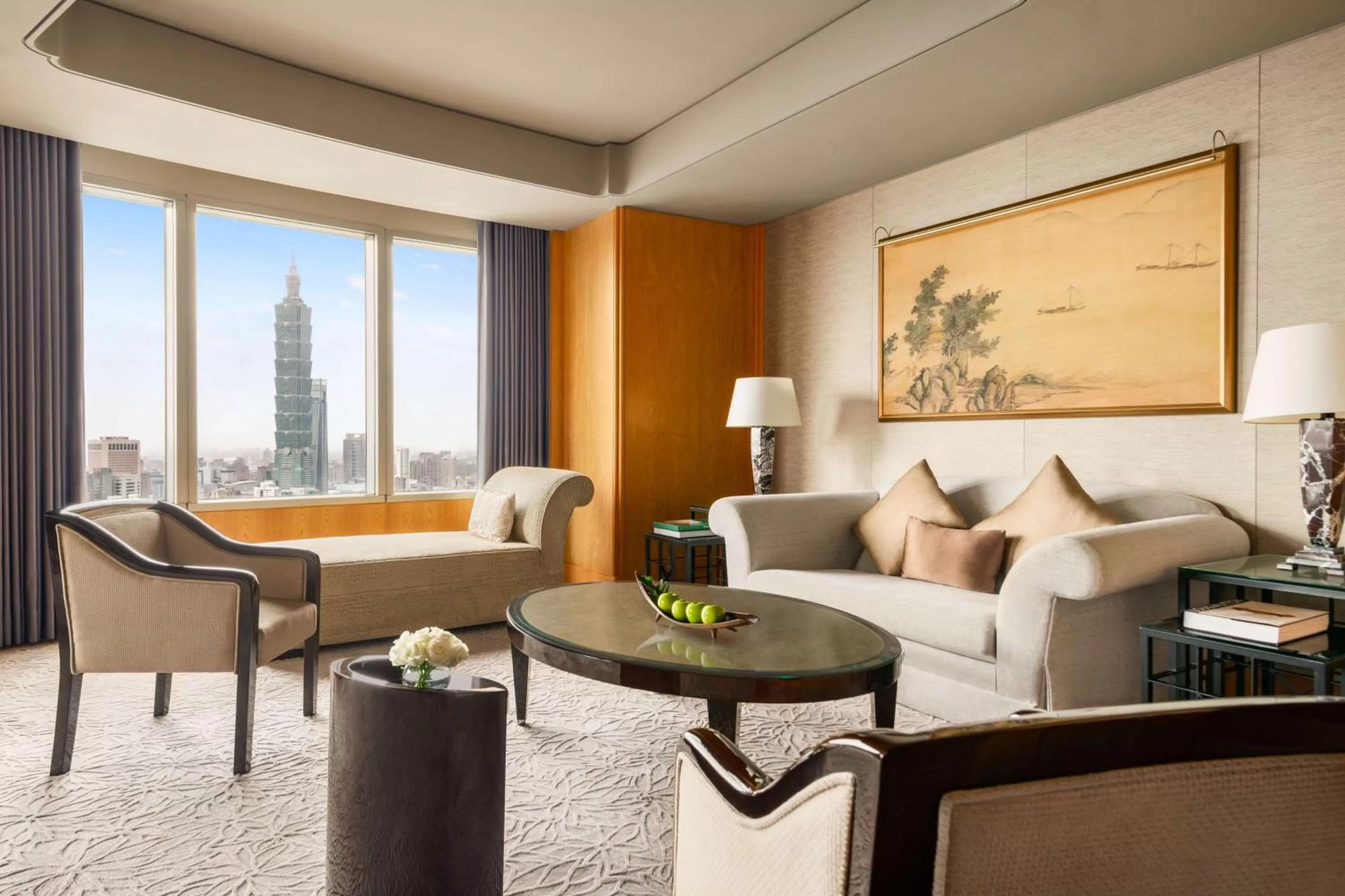 Living room in Shangri-La Far Eastern, Taipei