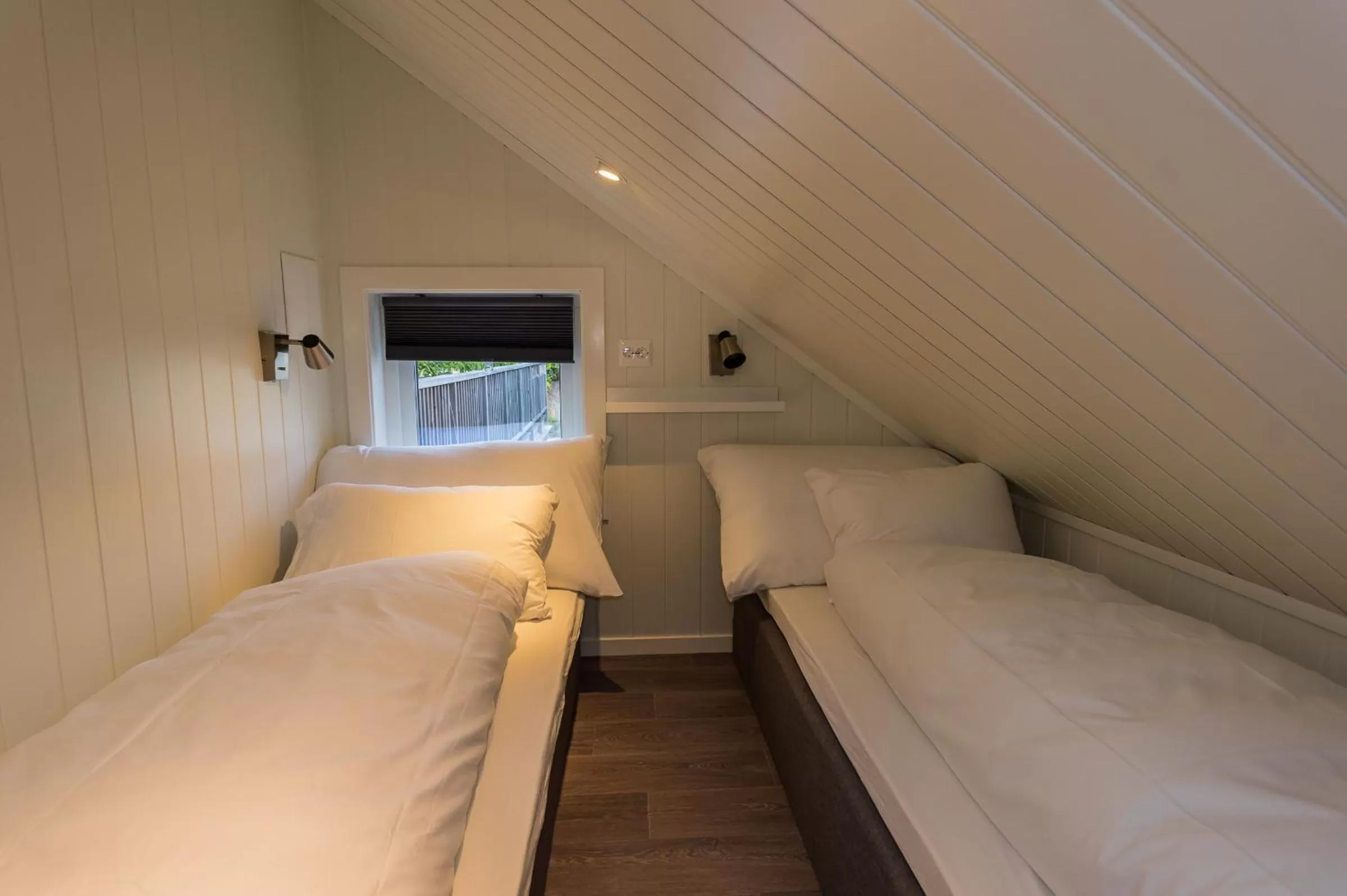 Bed in Krøgeneslåven Microtel