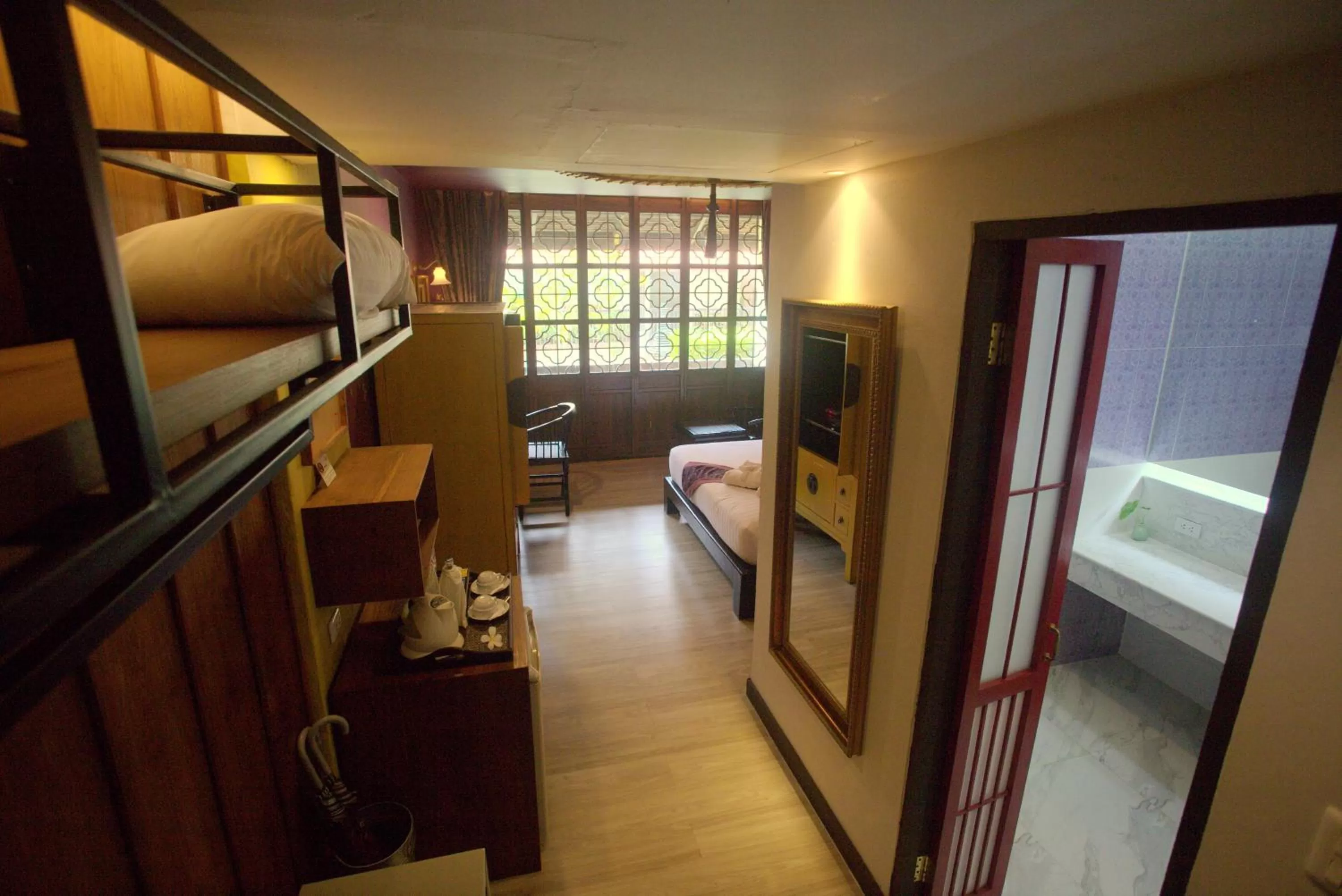 Property building, Bed in Tharaburi Resort
