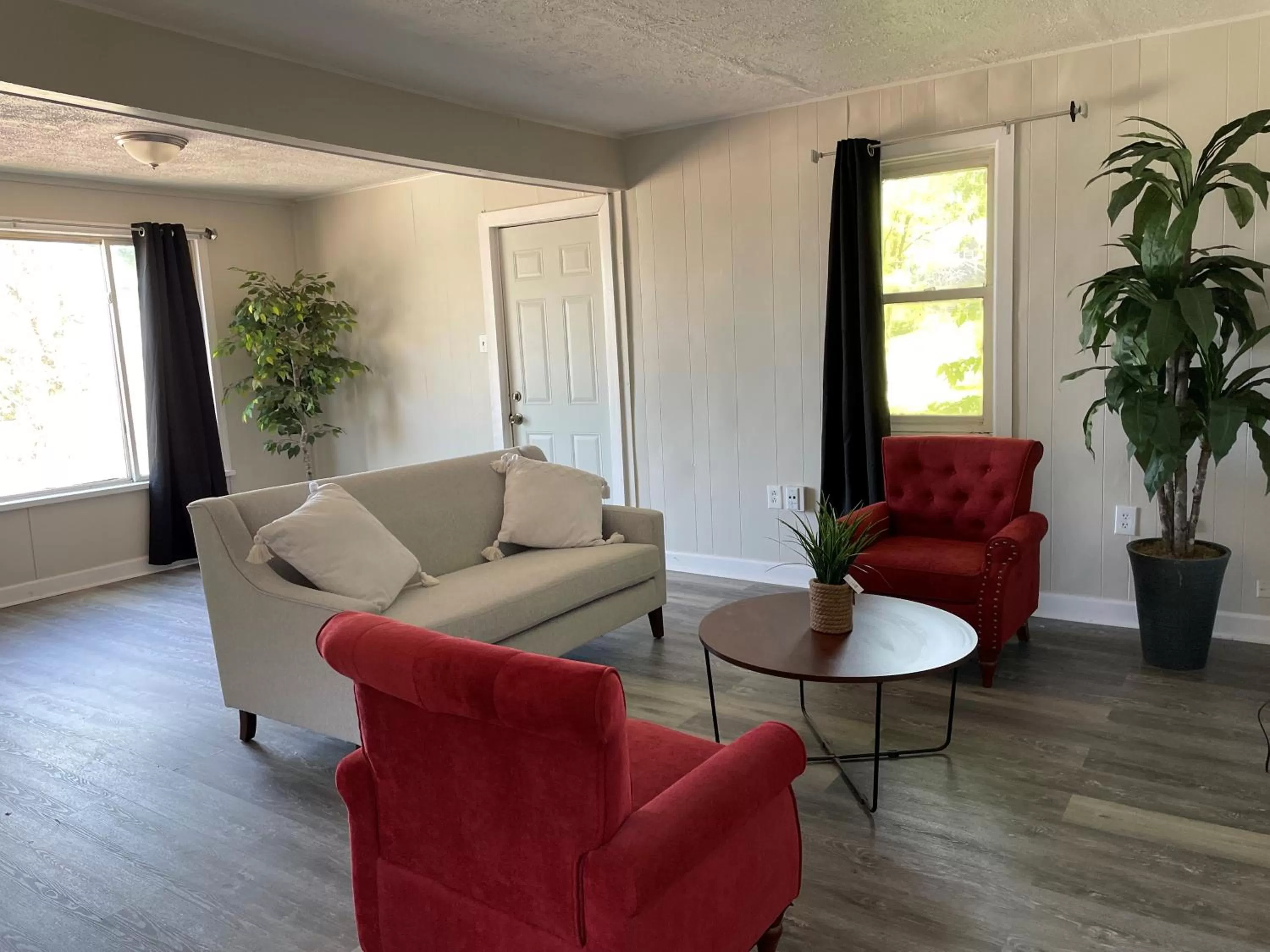 Living room in Randolph Hotel