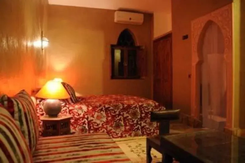 Bungalow (4 Adults) in La Rose Du Desert Bungalow (4 Adults) in La Rose Du Desert