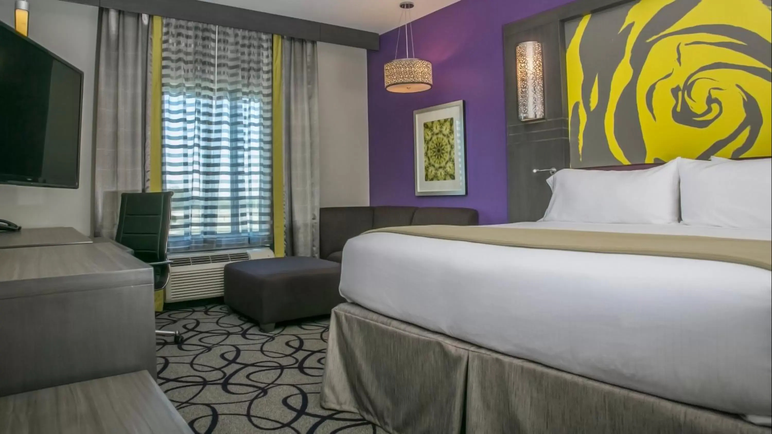 King Suite with Walk-In Shower in Holiday Inn Express & Suites Garland E - Lake Hubbard I30 by IHG King Suite with Walk-In Shower in Holiday Inn Express & Suites Garland E - Lake Hubbard I30 by IHG