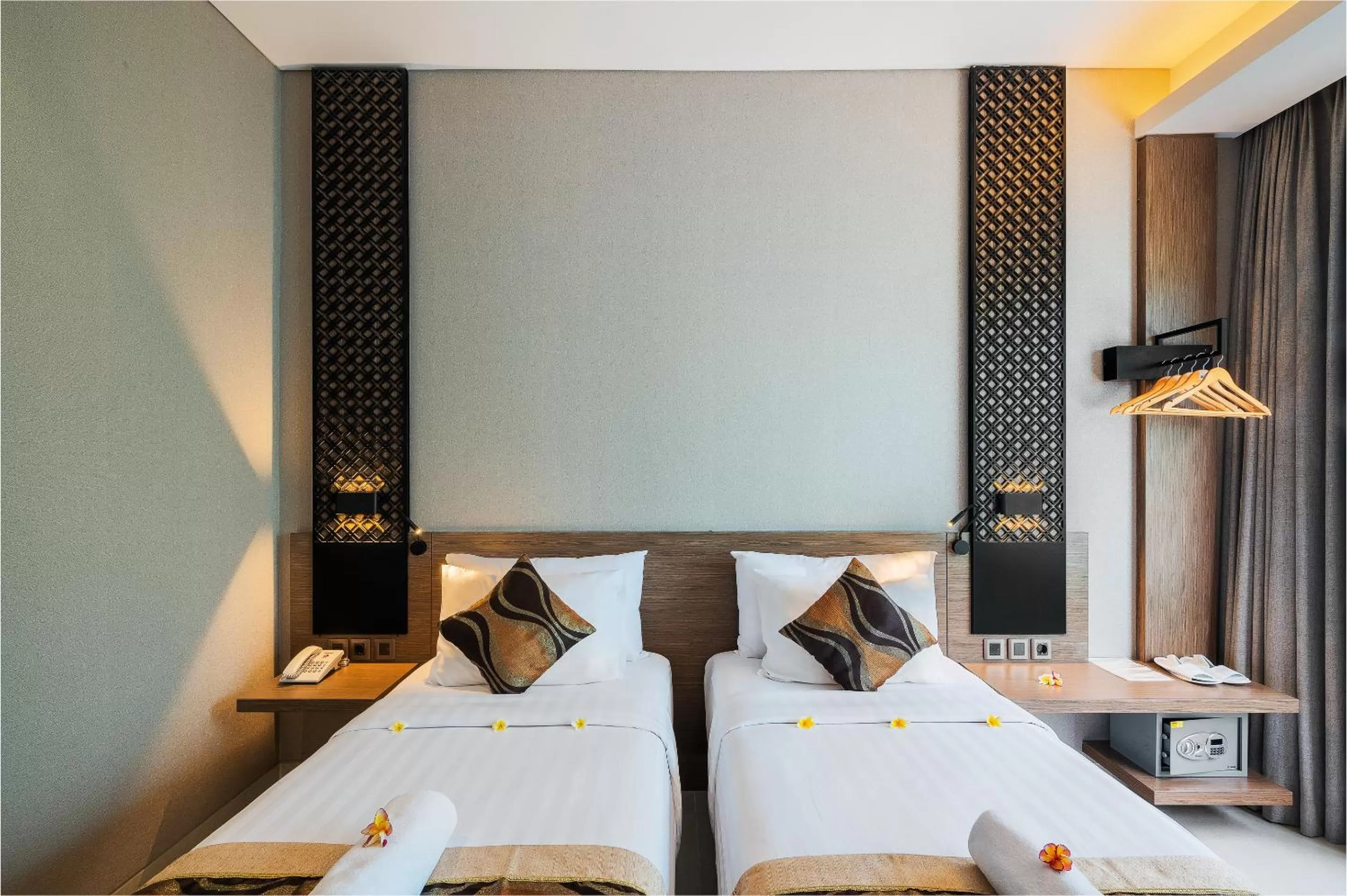 Bed in Padmasari Resort Lovina