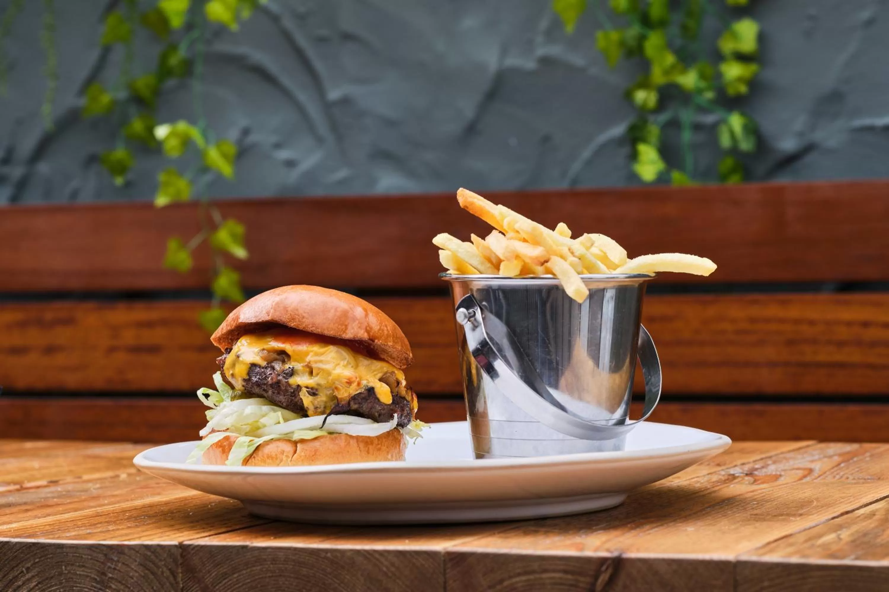 Restaurant/places to eat in The Seagate