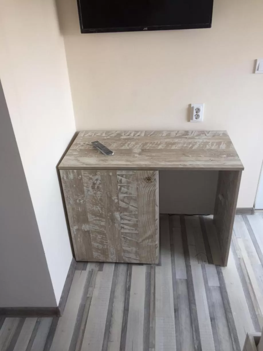 TV/Entertainment Center in Family Hotel Malibu