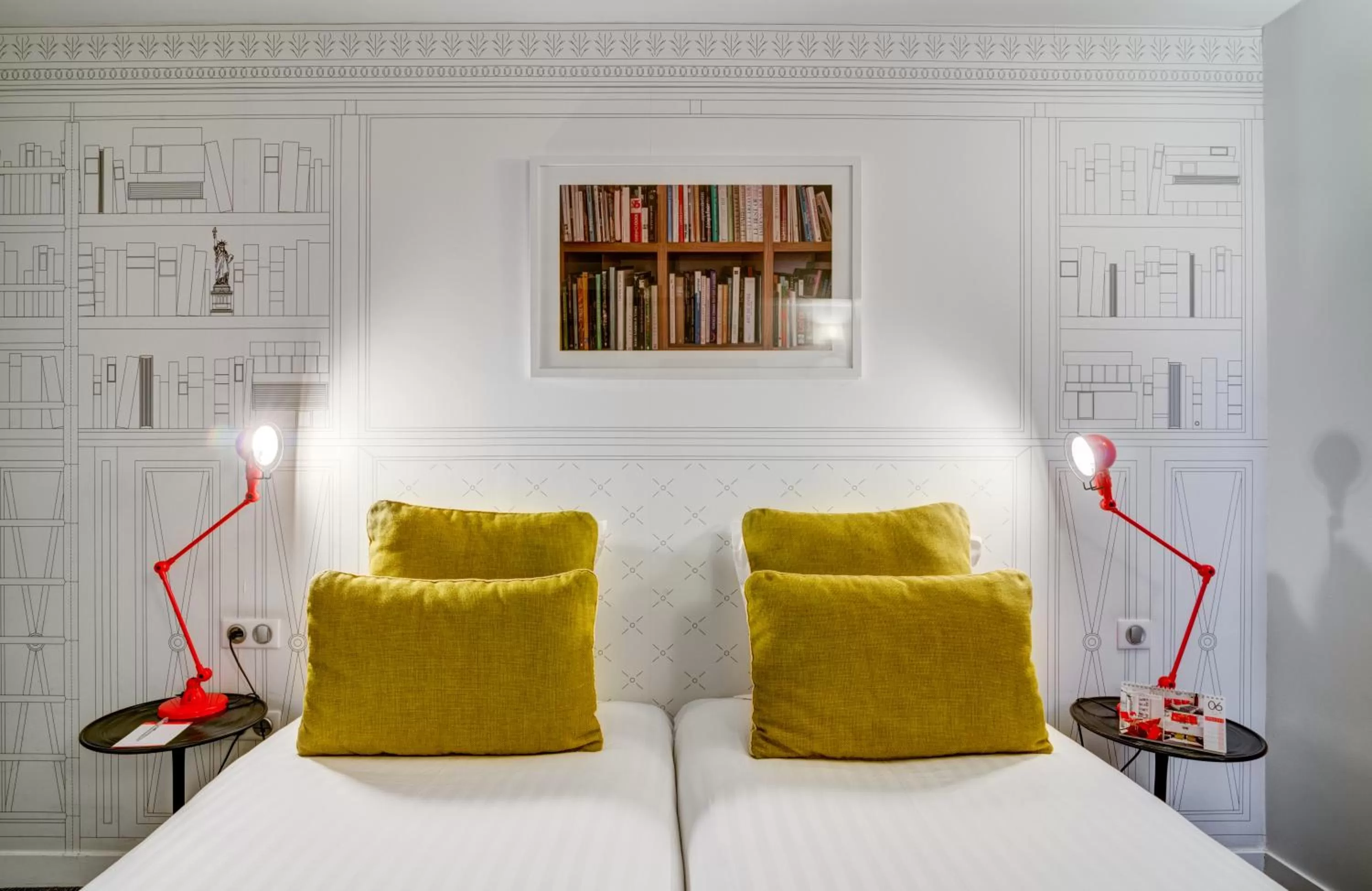 Bedroom, Bed in Hotel Joyce - Astotel