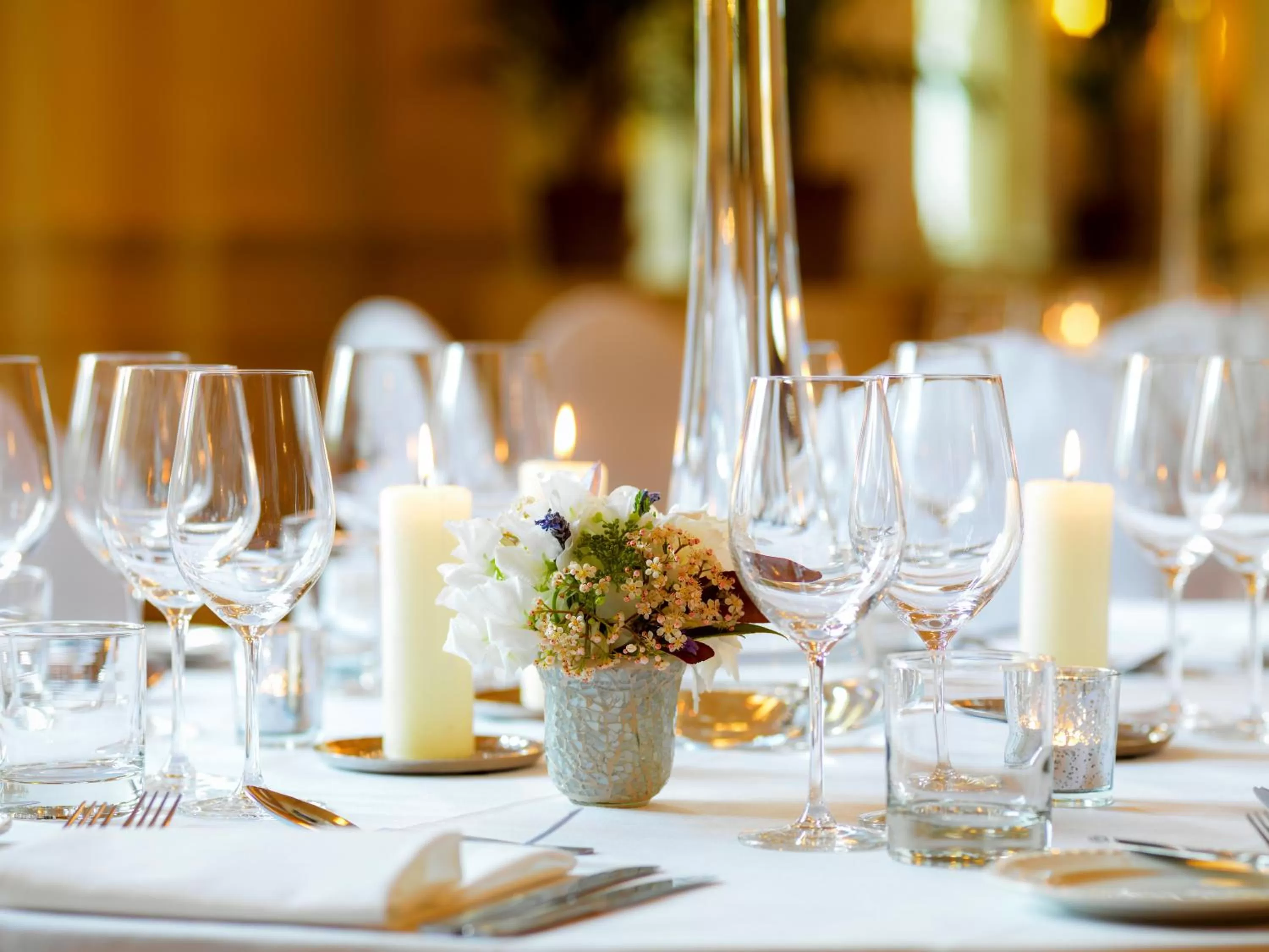 Restaurant/places to eat in The Angel Hotel