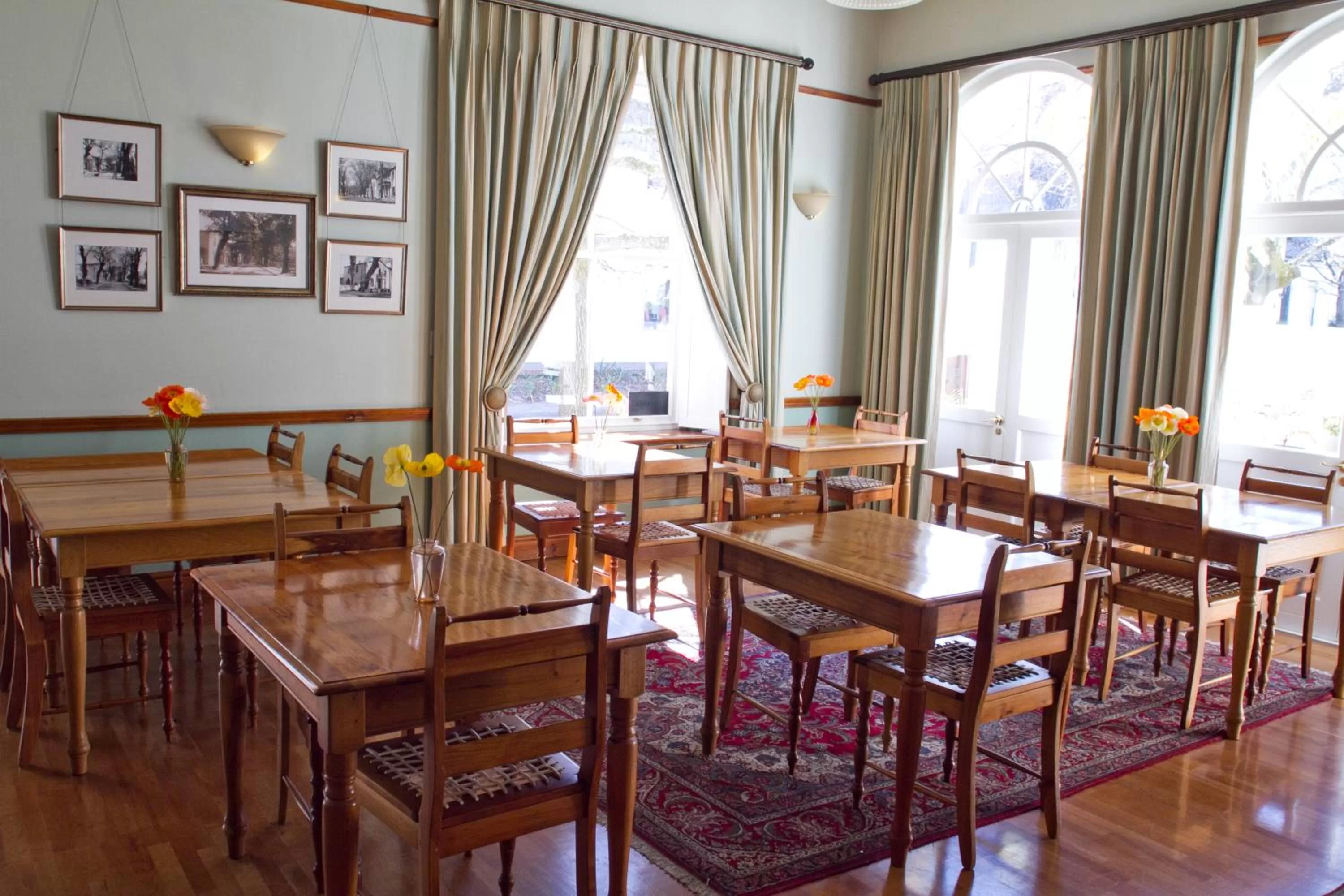 Restaurant/places to eat in Eendracht Hotel