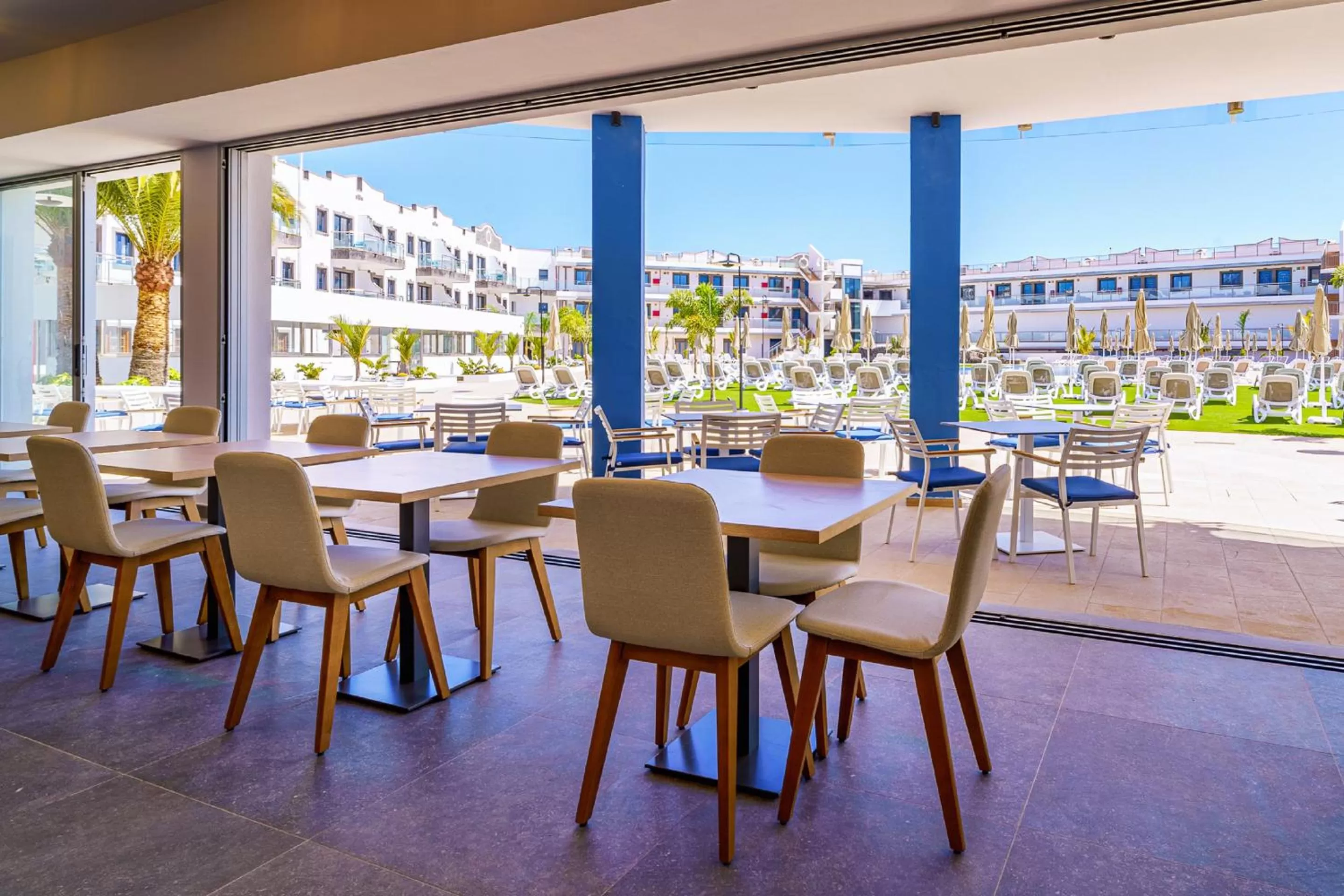 Restaurant/places to eat in Hotel Cordial Marina Blanca