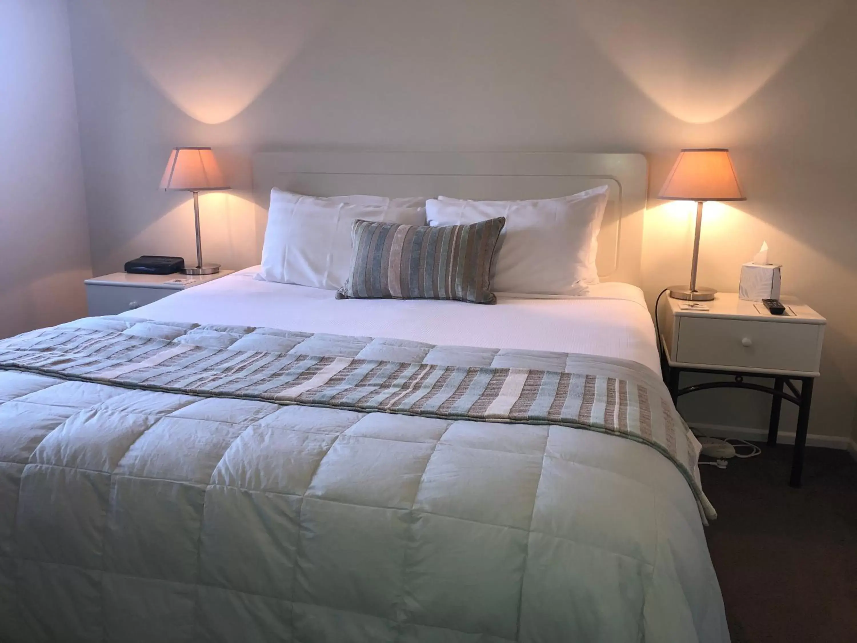 One-Bedroom Apartment in Tuscana Motor Lodge One-Bedroom Apartment in Tuscana Motor Lodge