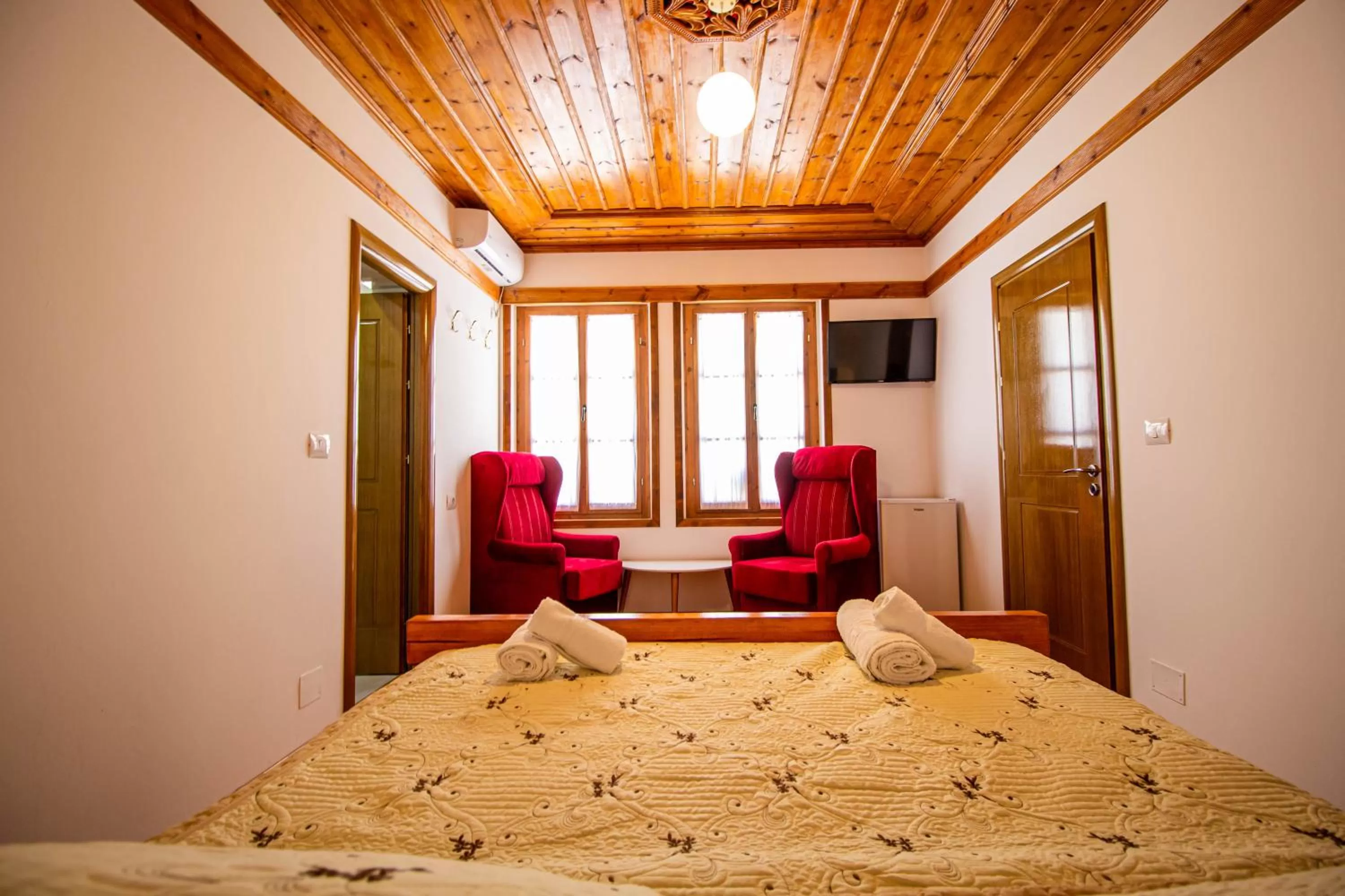 Bed in Hotel Bebej Tradicional