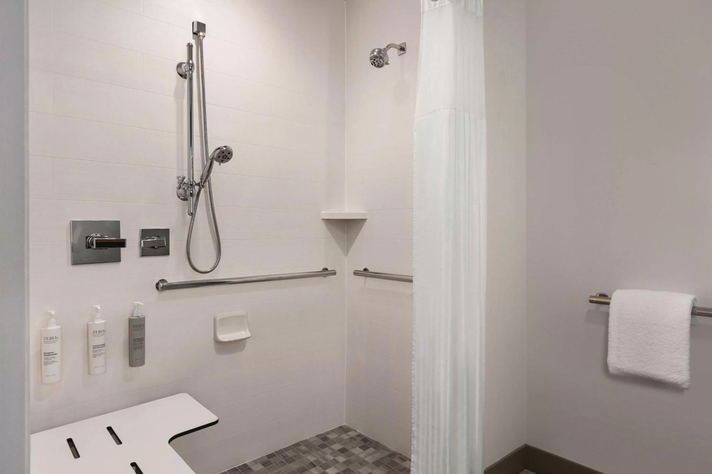 Bathroom in Hilton Garden Inn Nashville West End Avenue