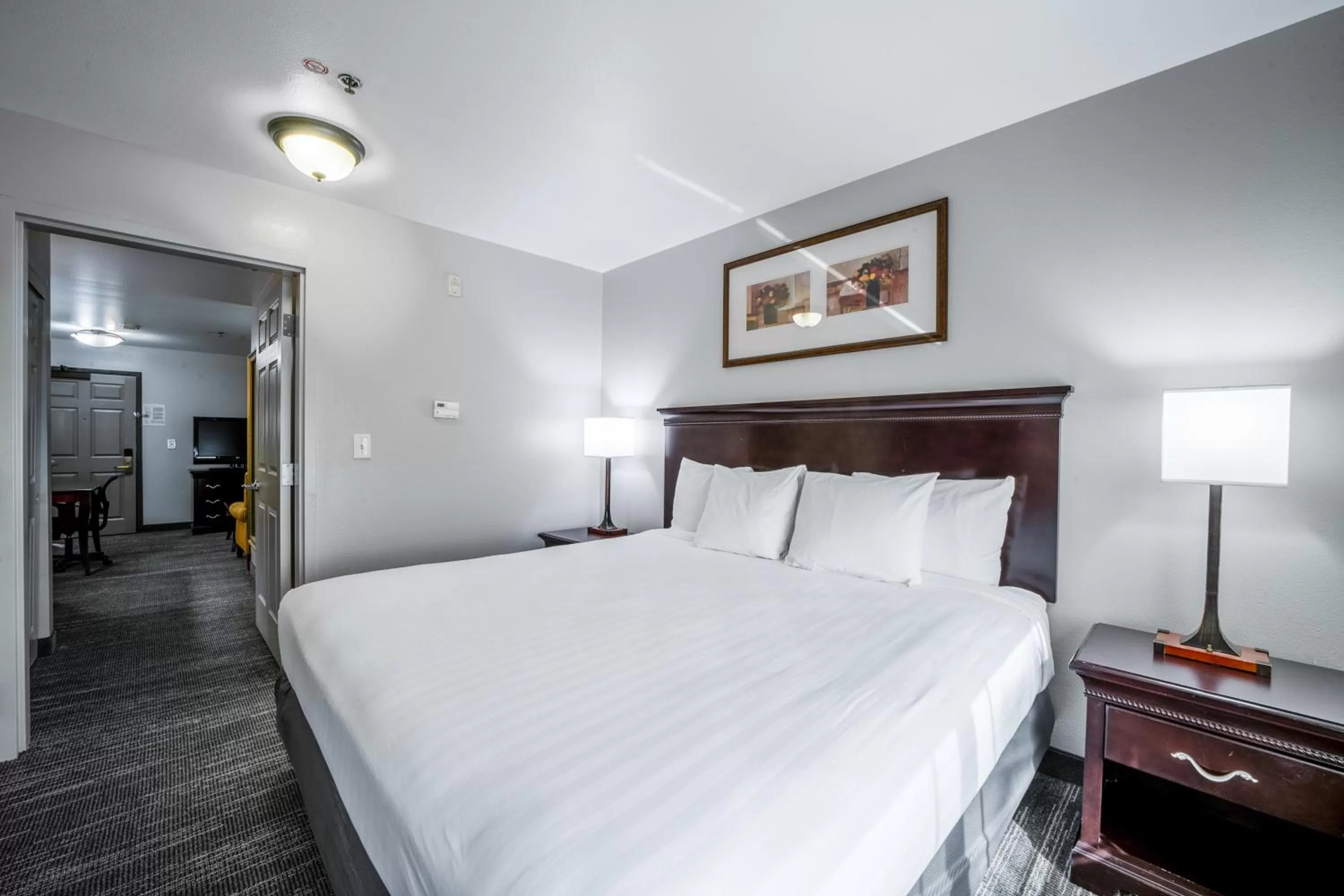 Bedroom, Bed in Country Inn & Suites by Radisson, Ontario at Ontario Mills, CA
