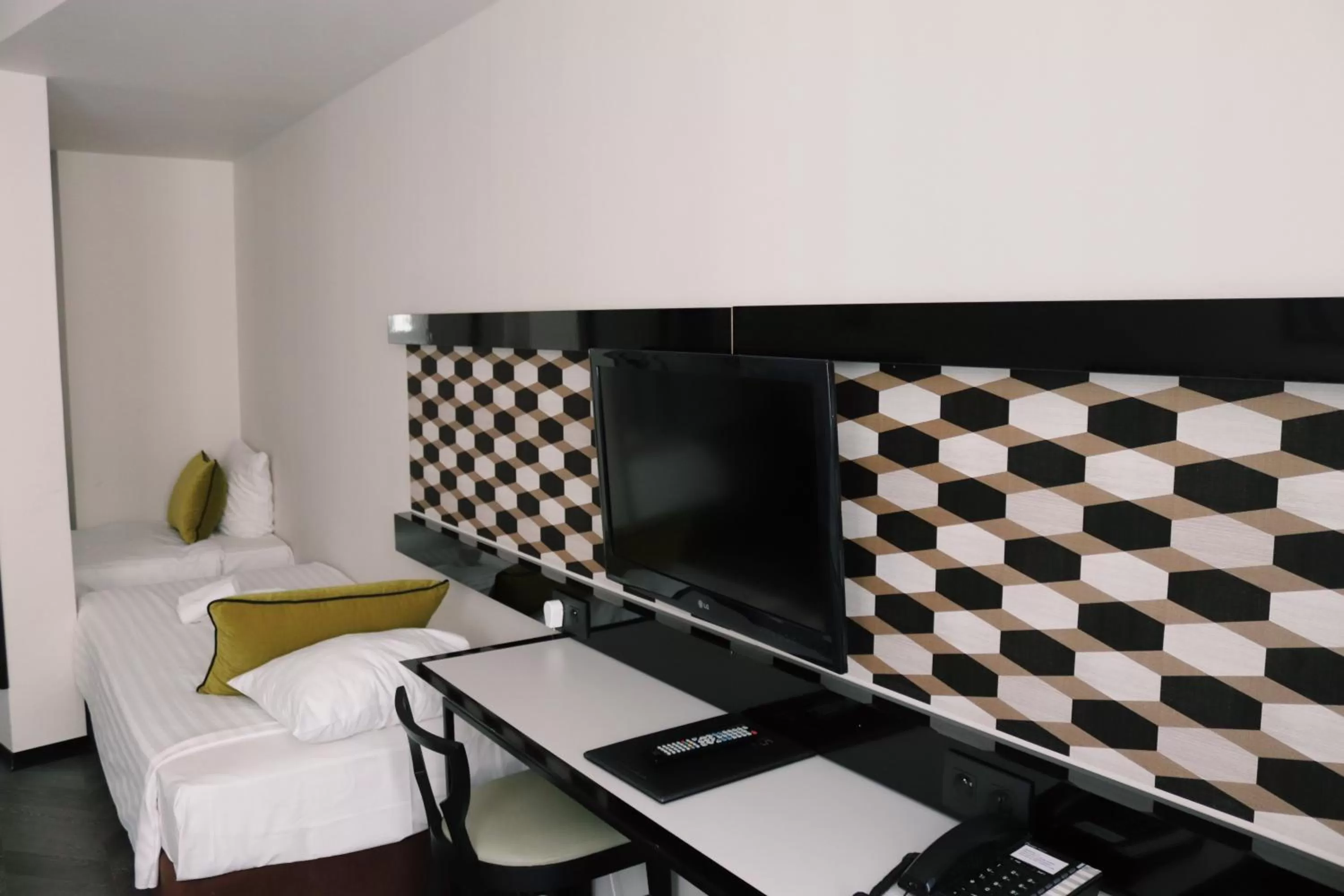 TV and multimedia, Bed in Hotel Floris Arlequin Grand-Place