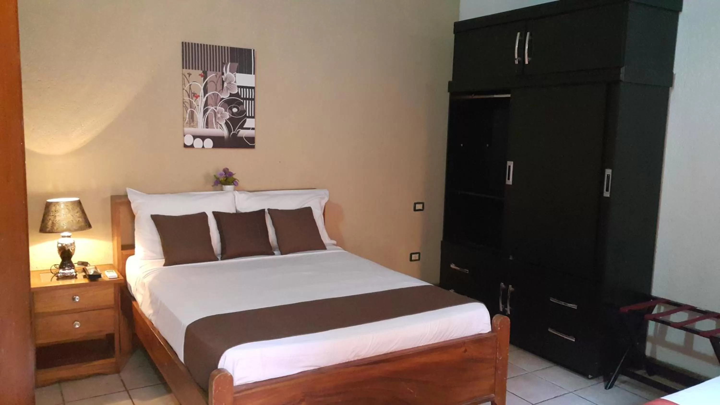 Photo of the whole room, Bed in Hotel El Maltese