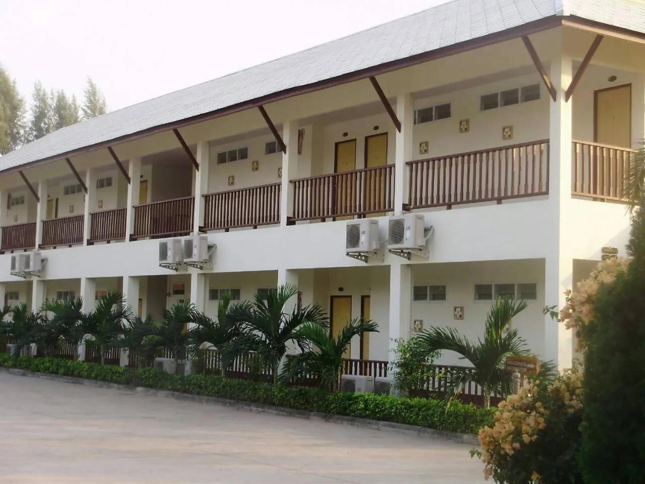 Property building in Chaolao Tosang Beach Hotel