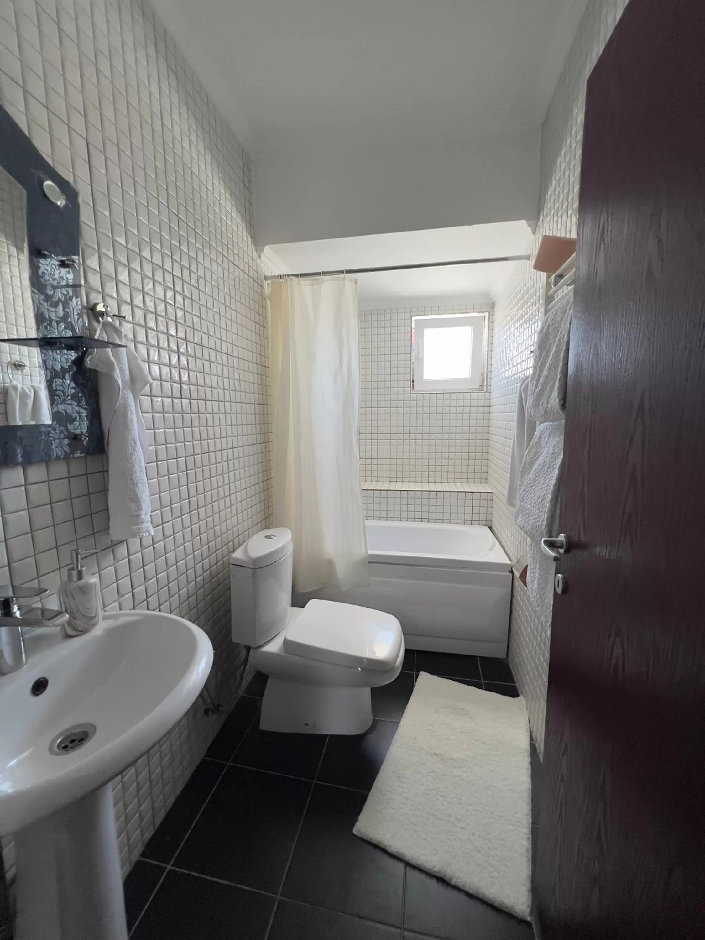 Shower, Bathroom in HOTEL LYBETEN