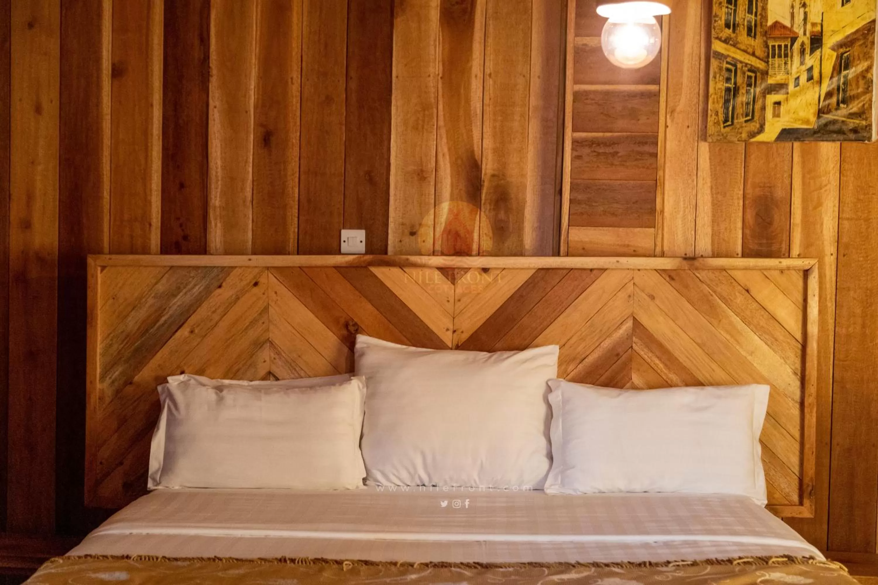 Bed in Nile Front Cottages