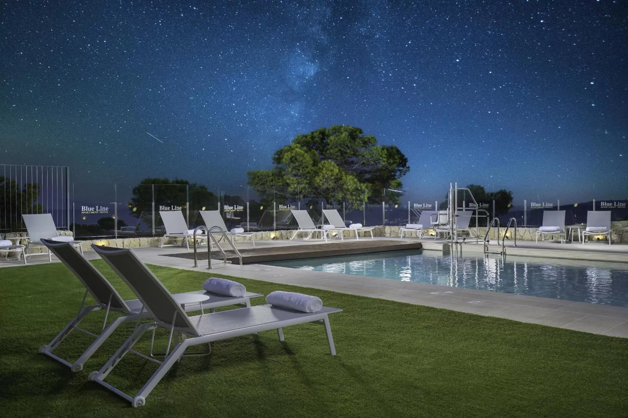 Swimming pool in Blue Line Apartment Hotel - Be Line Group