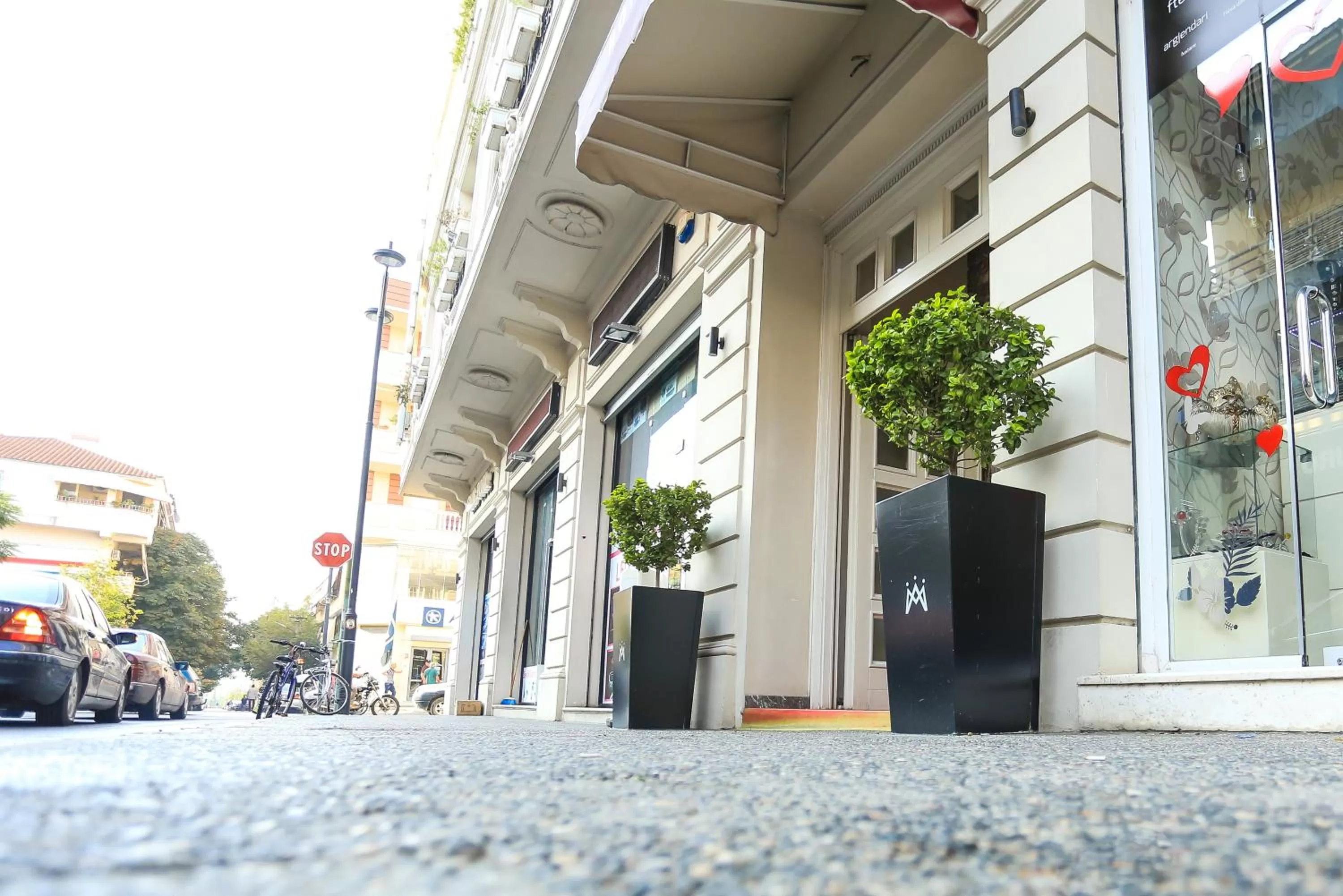 Facade/entrance in Hotel Monarch