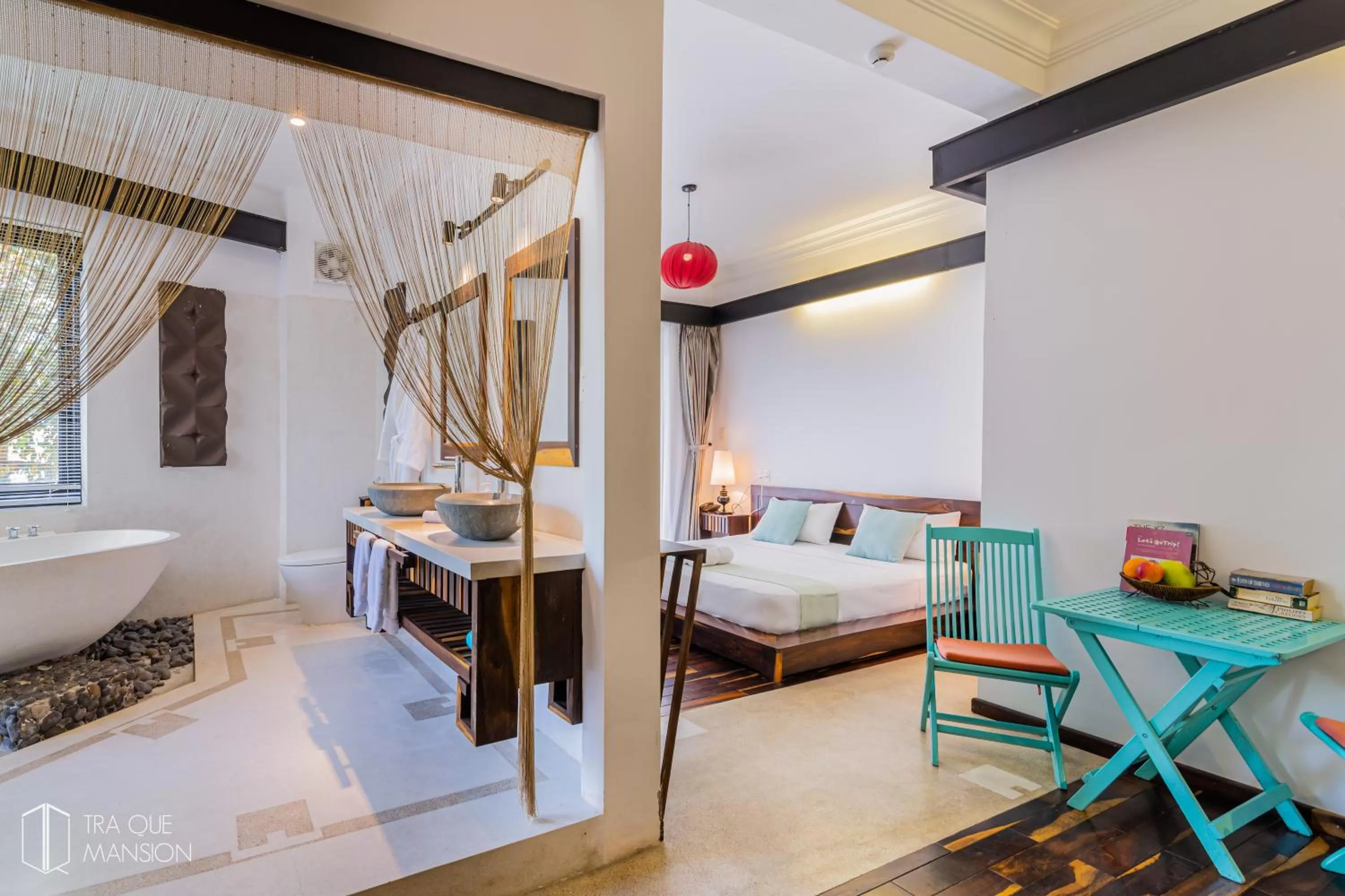 Photo of the whole room in Tra Que Mansion