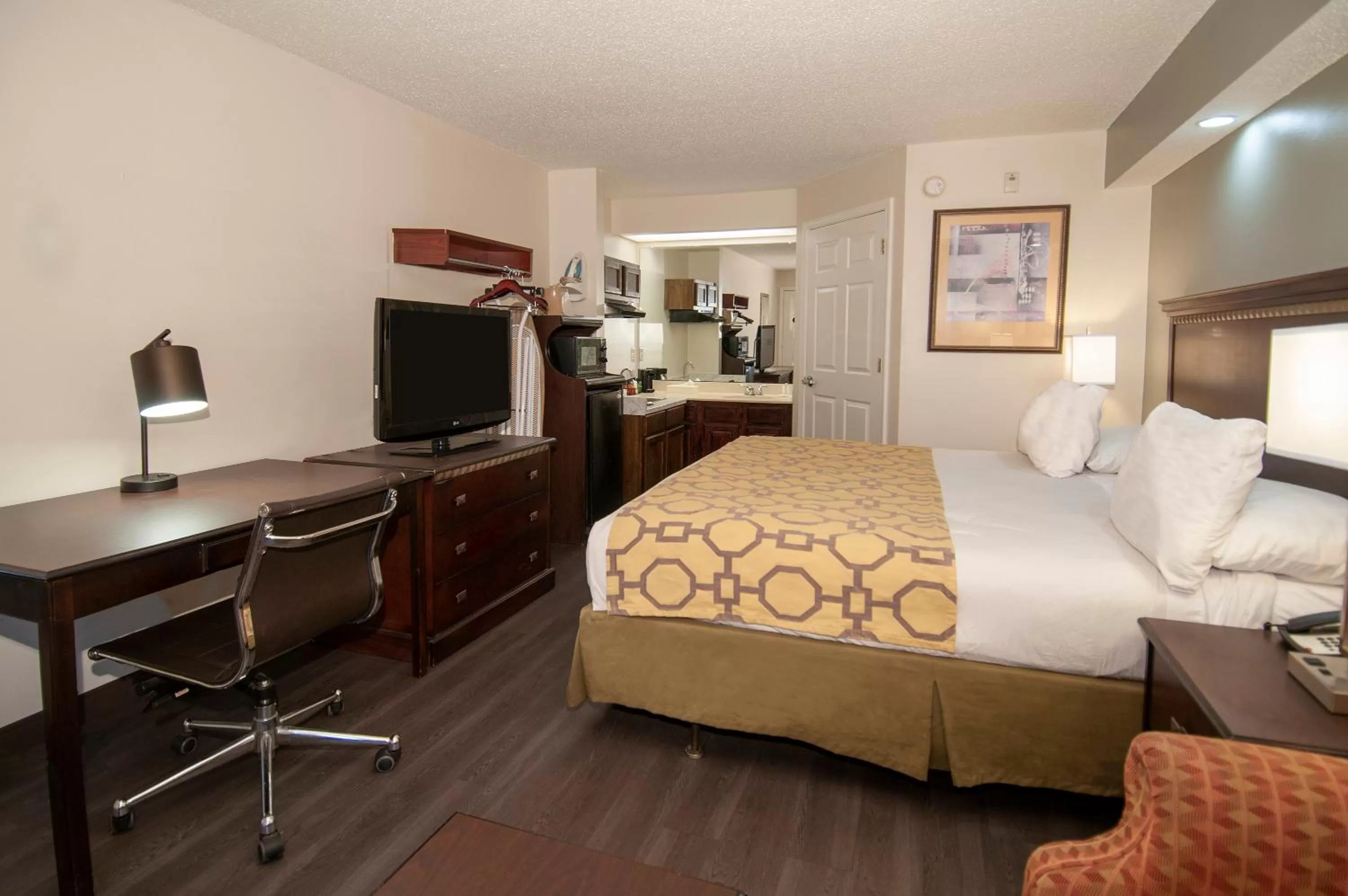 Bed in Baymont by Wyndham Tuscaloosa