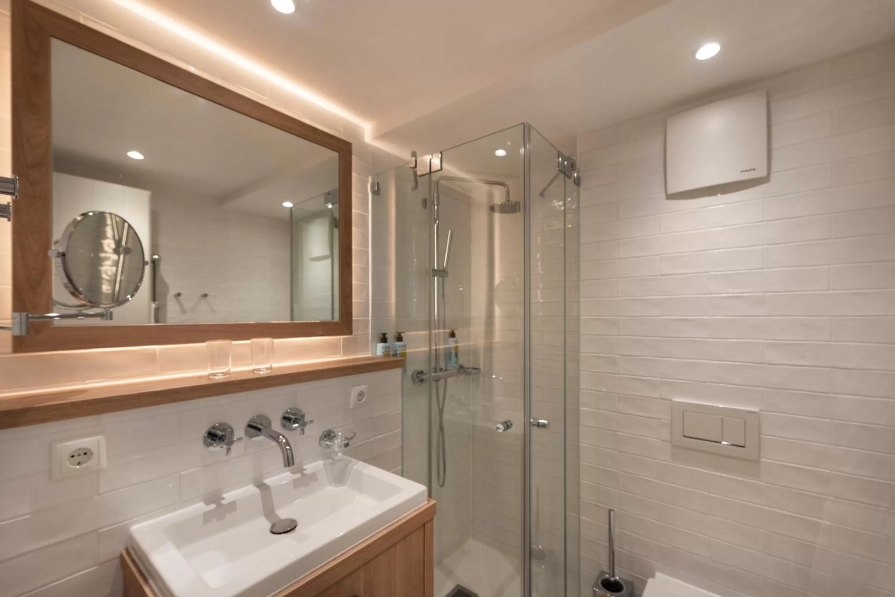 Bathroom in LOEV - VELA Hotels